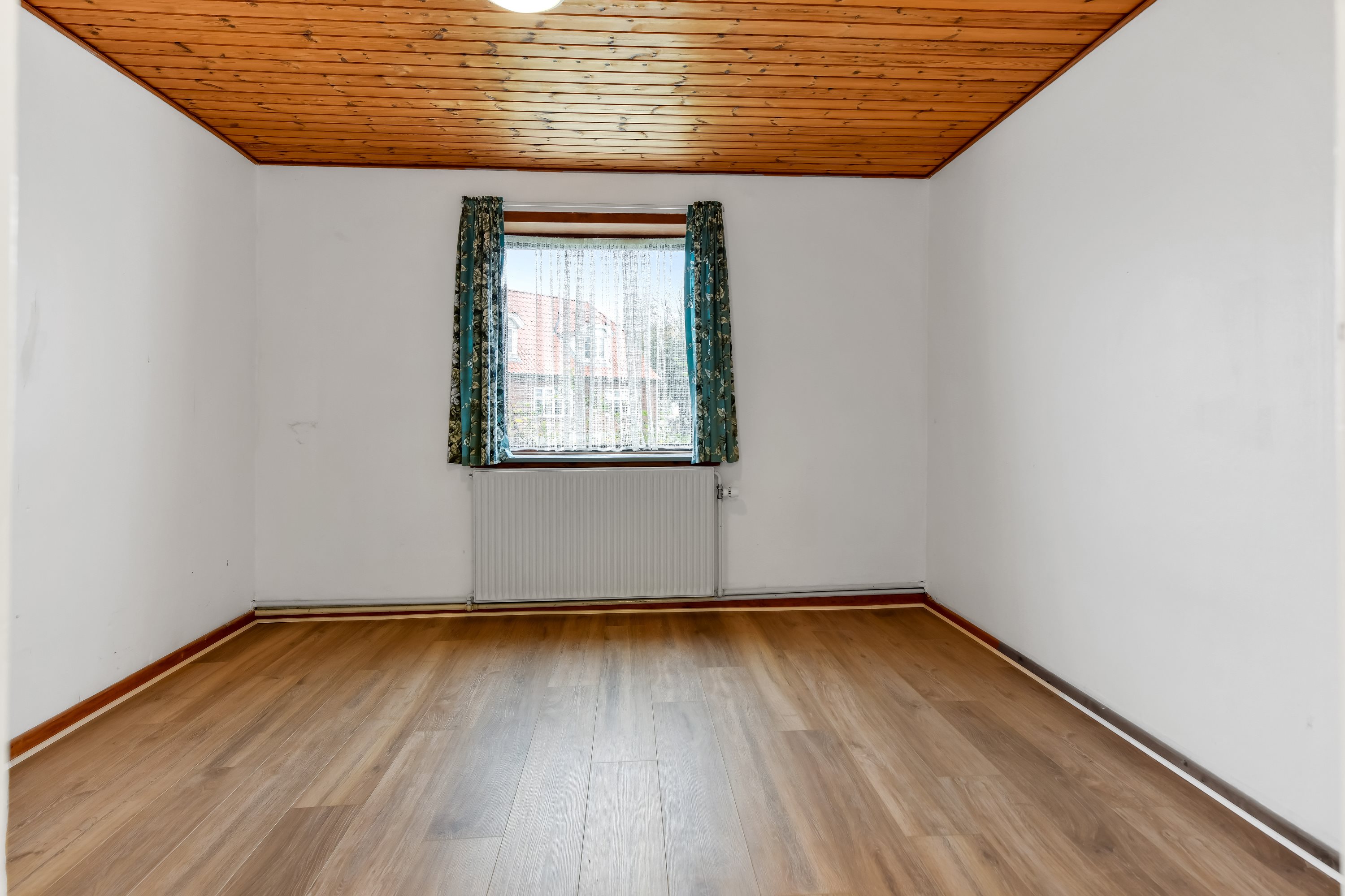 Fremhævet værelse billede i fuldskærmstilstand. Billede af Skads Byvej 56, 6705 Esbjerg Ø