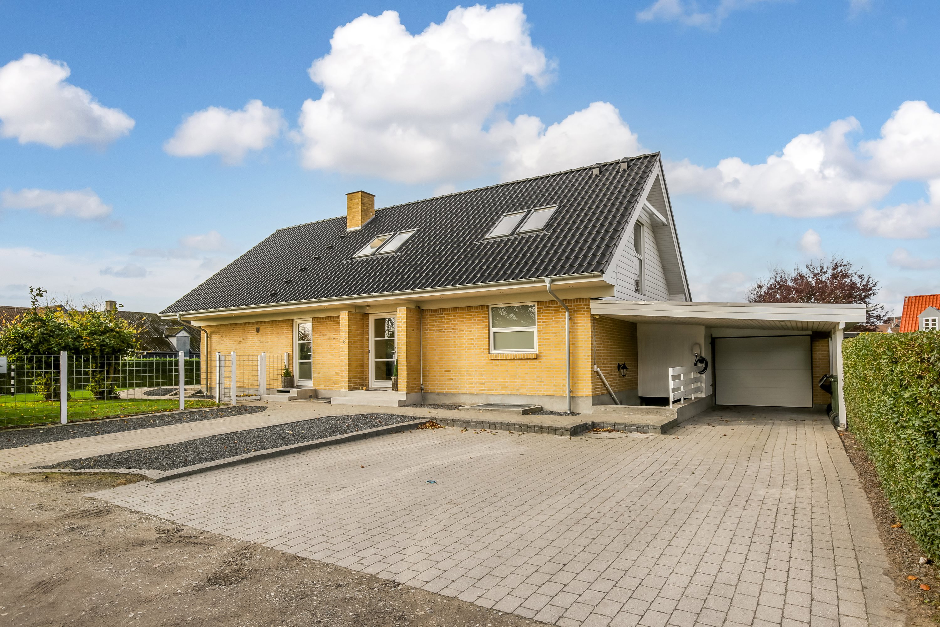 Fremhævet ejendommen billede i fuldskærmstilstand. Billede af Æblevej 6, Ugelbølle, 8410 Rønde