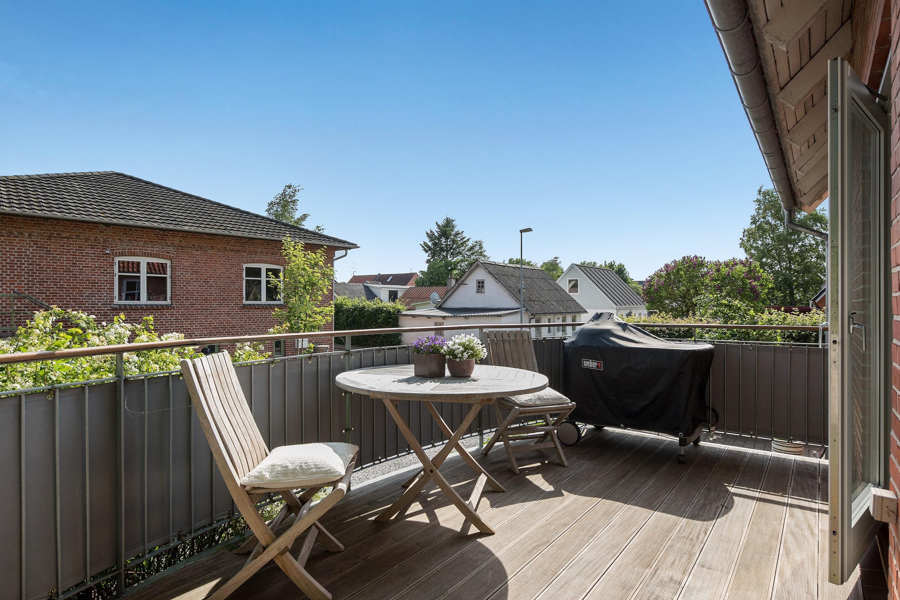 Fremhævet terrasse billede i fuldskærmstilstand. Billede af Møllevænget 21, 9870 Sindal