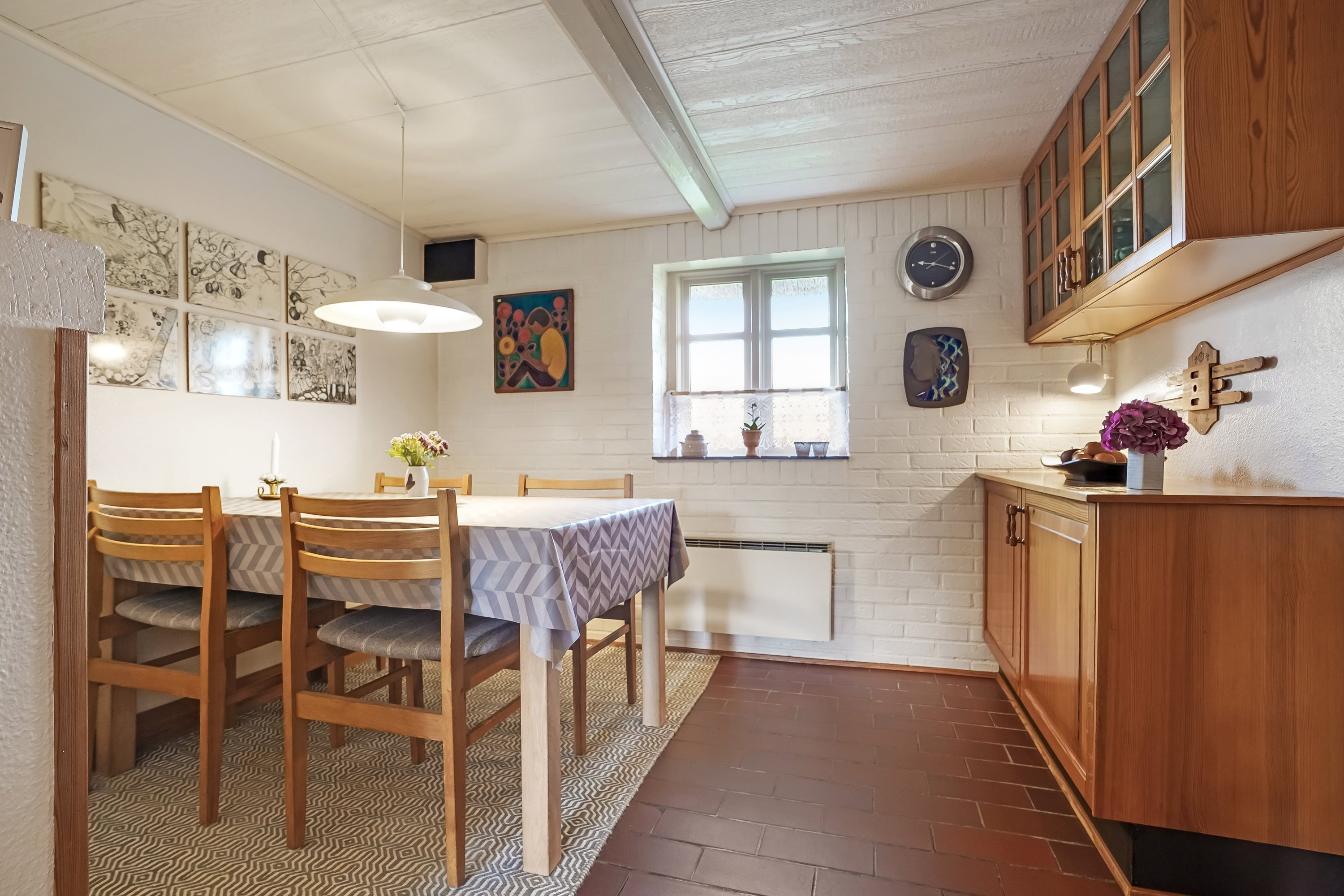 Fremhævet stue billede i fuldskærmstilstand. Billede af Præstevej 10, Langskov, 7160 Tørring