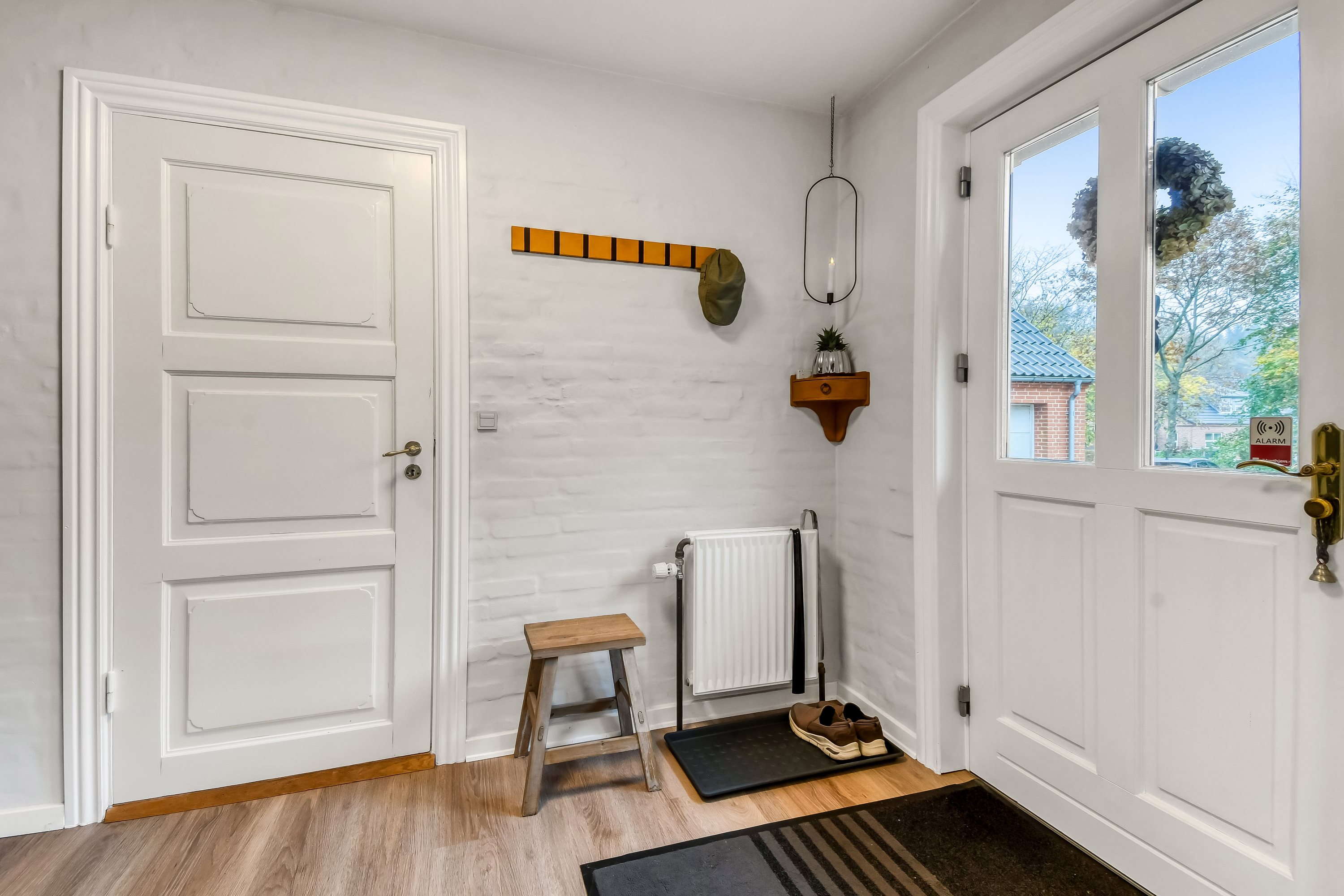 Fremhævet entré billede i fuldskærmstilstand. Billede af Lindeborgvej 18, 7560 Hjerm