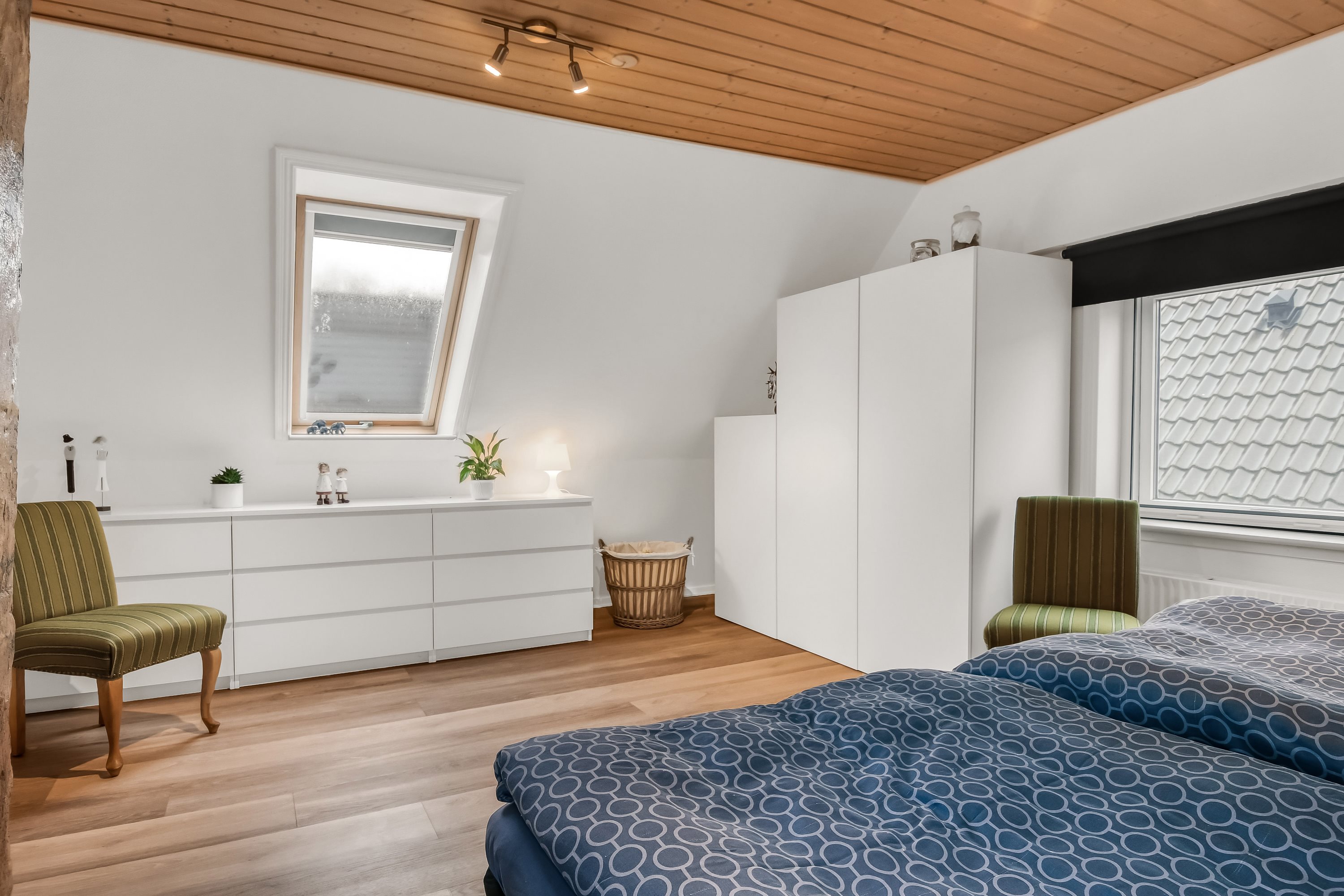 Fremhævet værelse billede i fuldskærmstilstand. Billede af Lindeborgvej 18, 7560 Hjerm