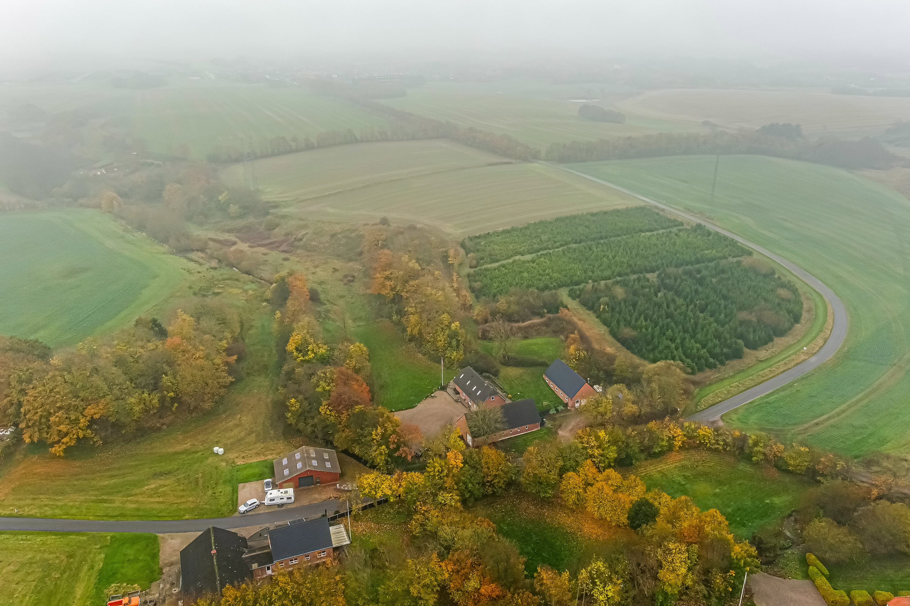 Fremhævet andet billede i fuldskærmstilstand. Billede af Lindeborgvej 18, 7560 Hjerm