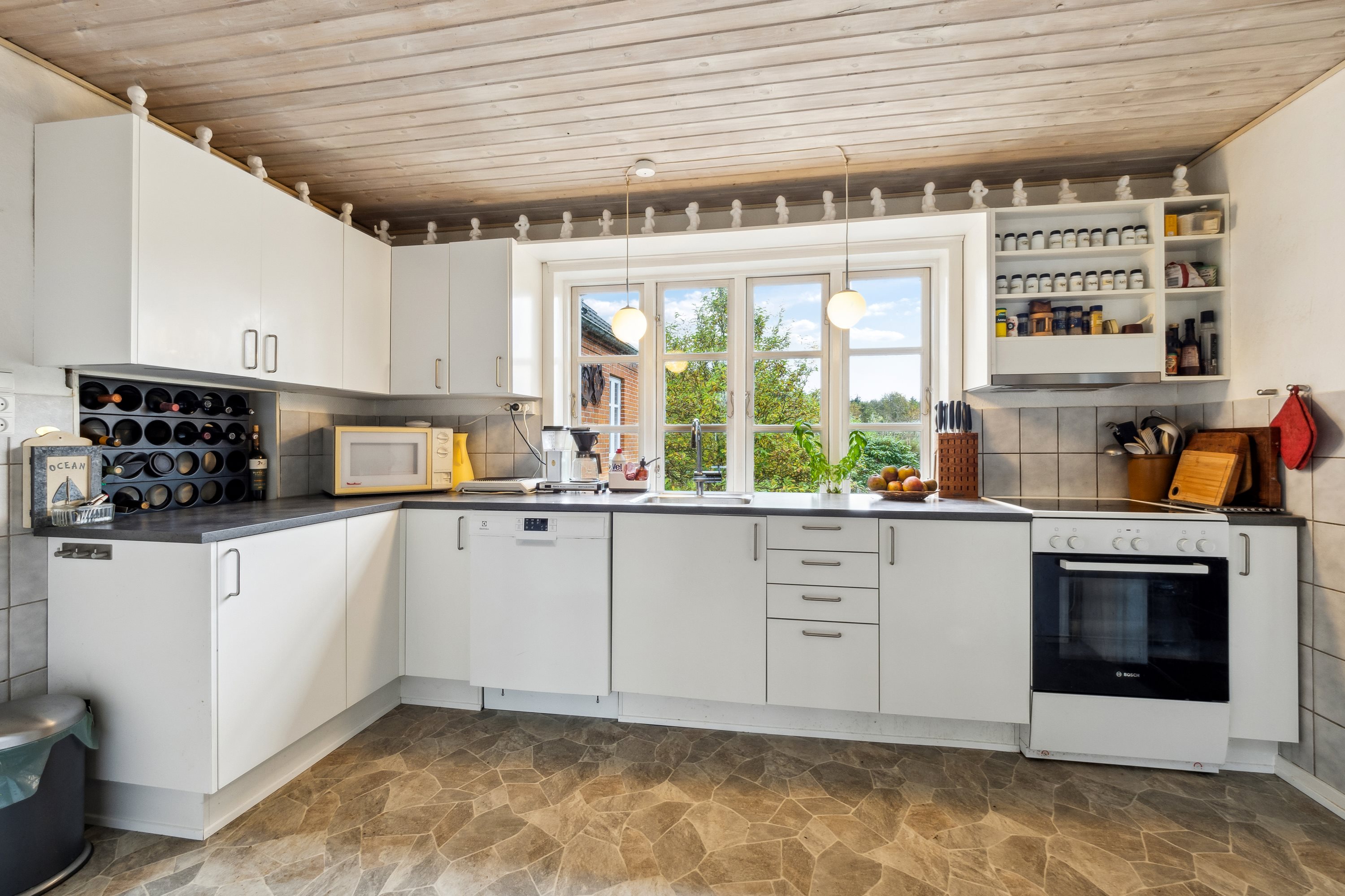 Fremhævet køkken billede i fuldskærmstilstand. Billede af Tvorupvej 38, Tvorup, 7700 Thisted