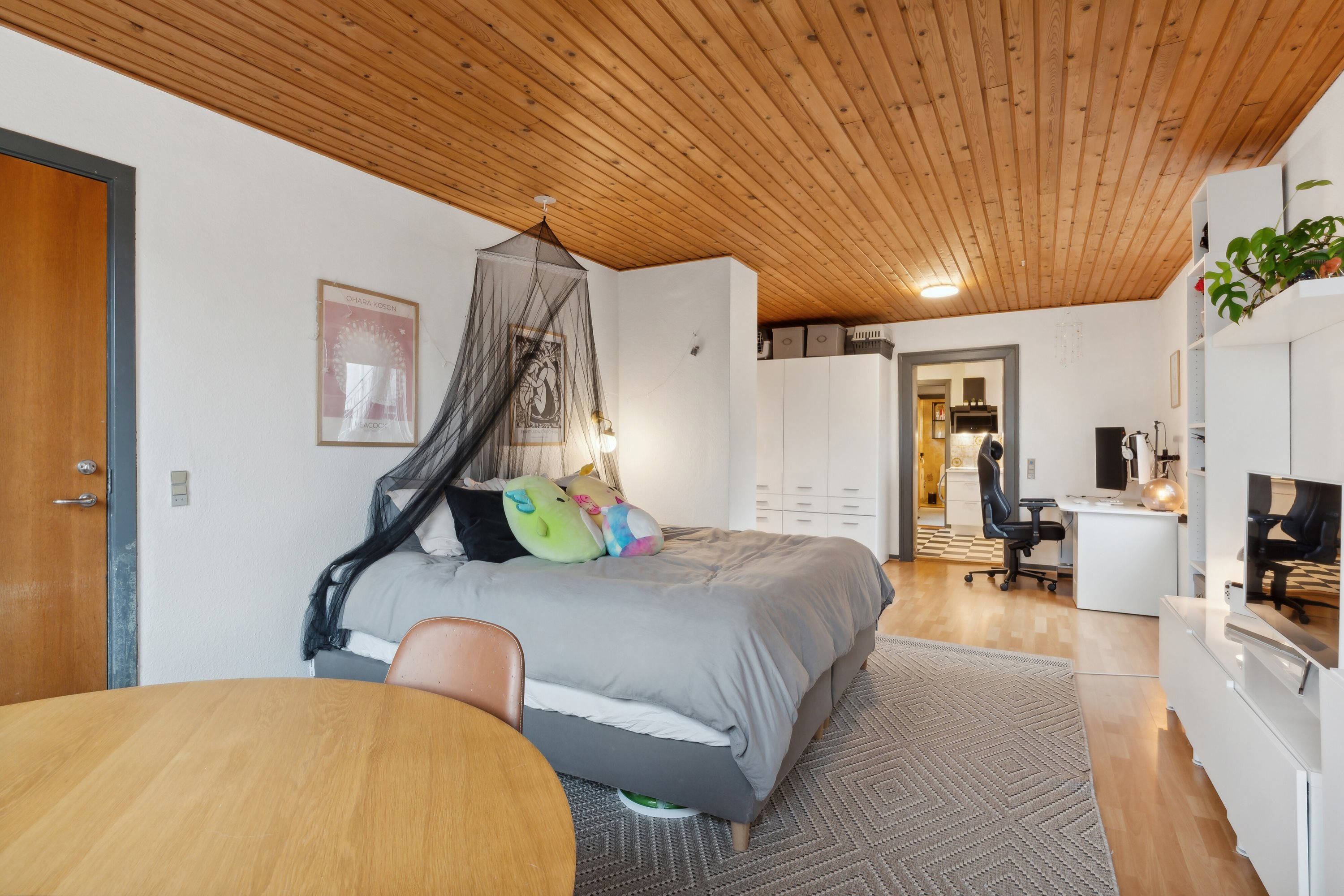 Fremhævet soveværelse billede i fuldskærmstilstand. Billede af Kongebakken 11A, st.. th., 5700 Svendborg