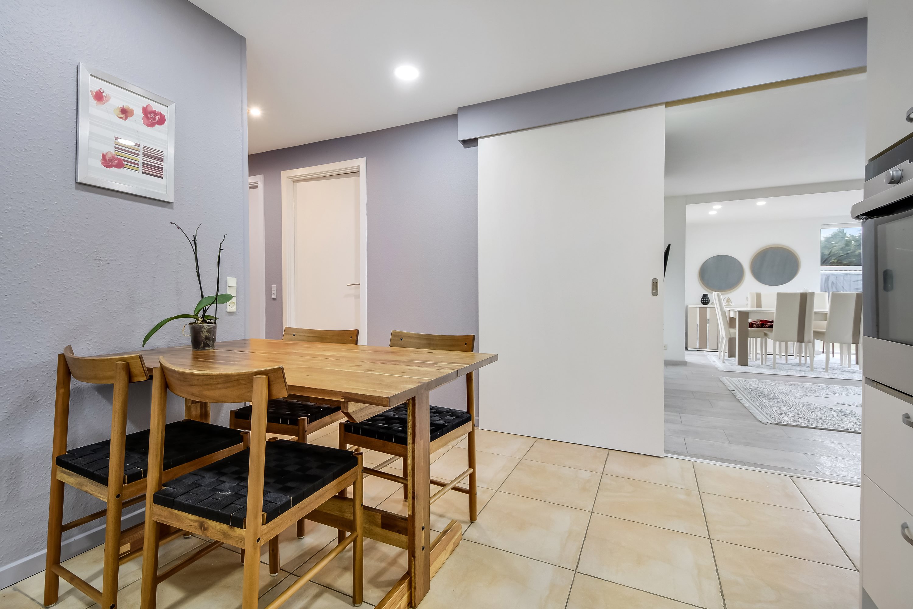 Fremhævet stue billede i fuldskærmstilstand. Billede af Kirsebærhaven 31, Bremdal, 7600 Struer