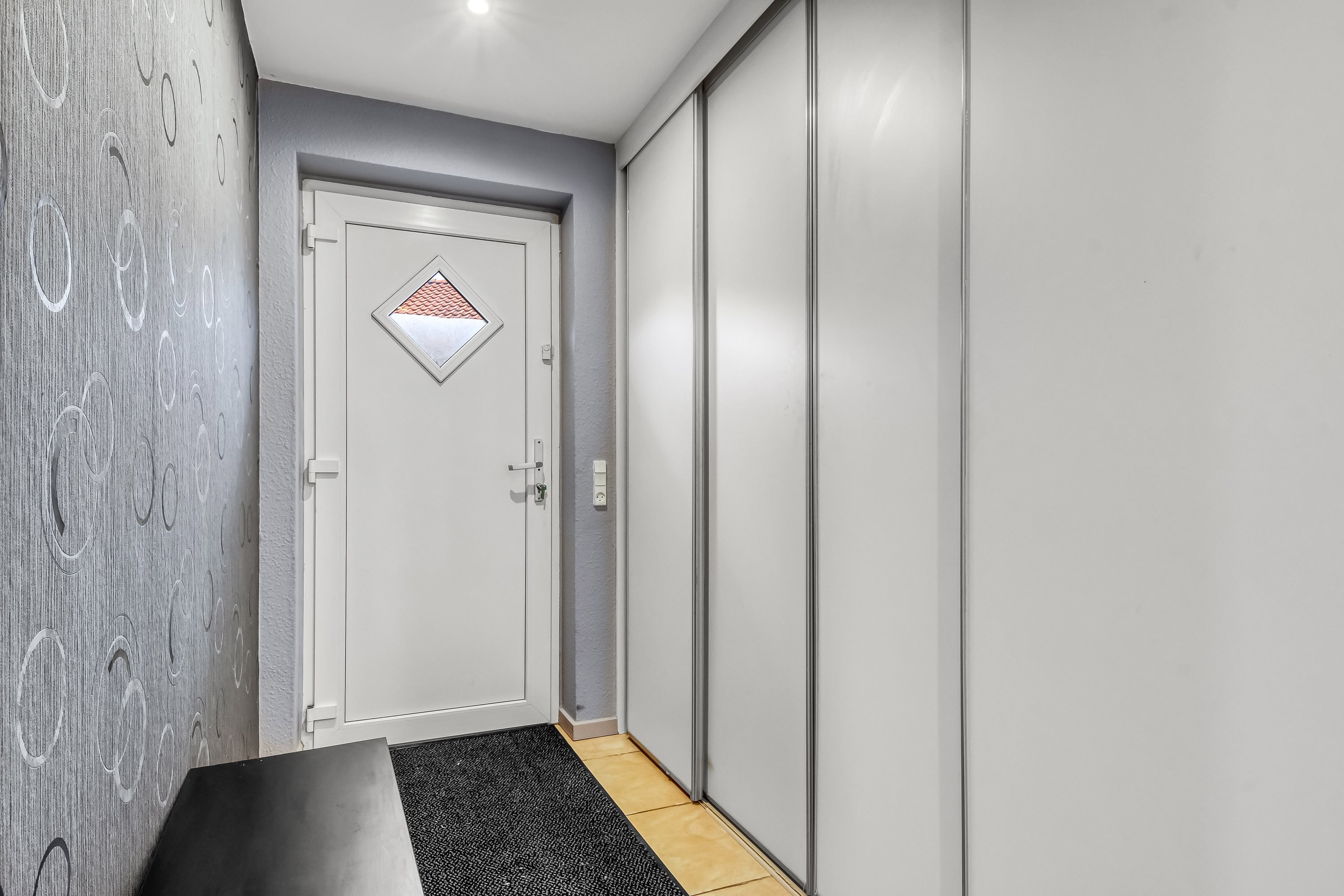 Fremhævet entré billede i fuldskærmstilstand. Billede af Kirsebærhaven 31, Bremdal, 7600 Struer