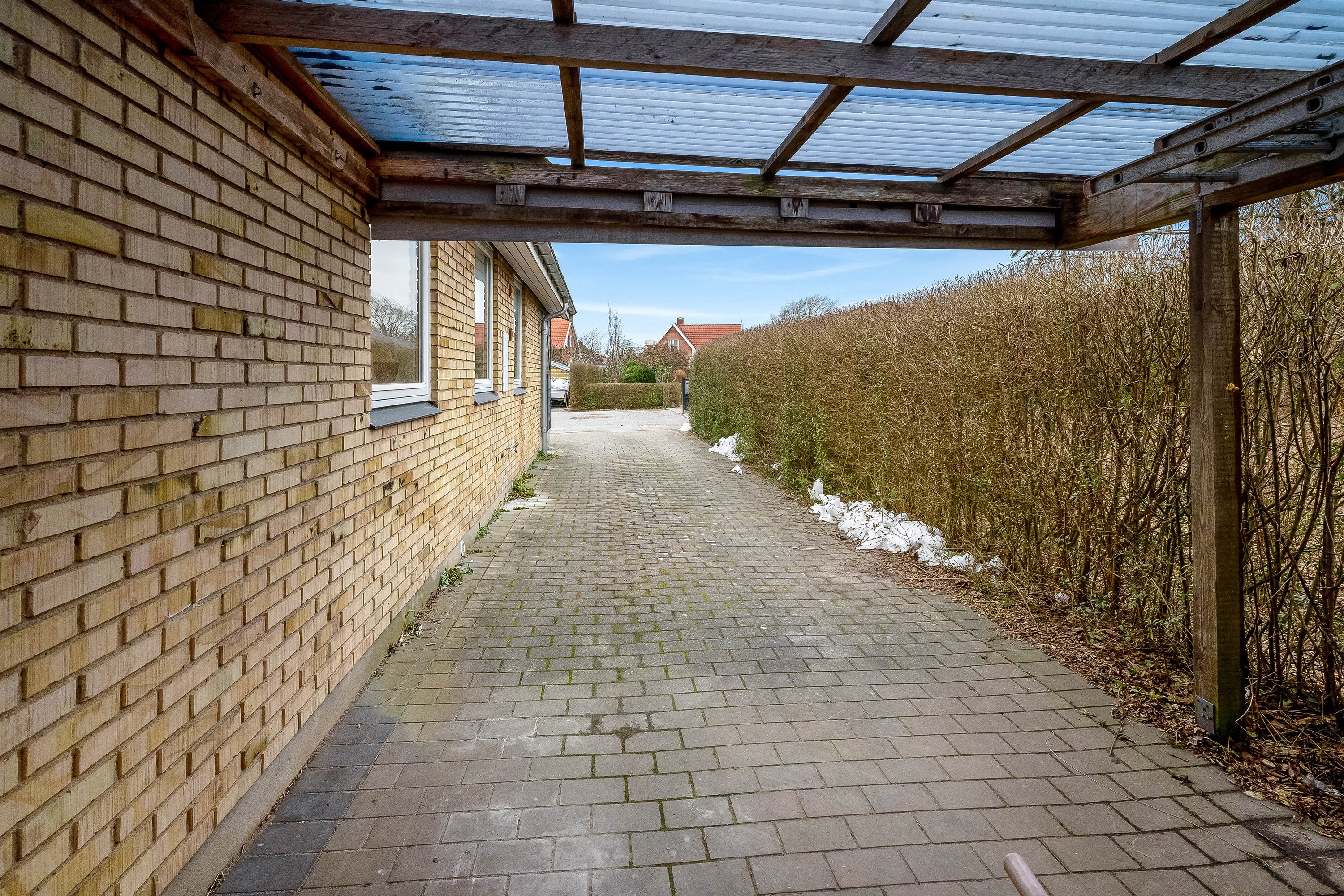 Fremhævet indkørsel billede i fuldskærmstilstand. Billede af Døesvej 8, 7500 Holstebro