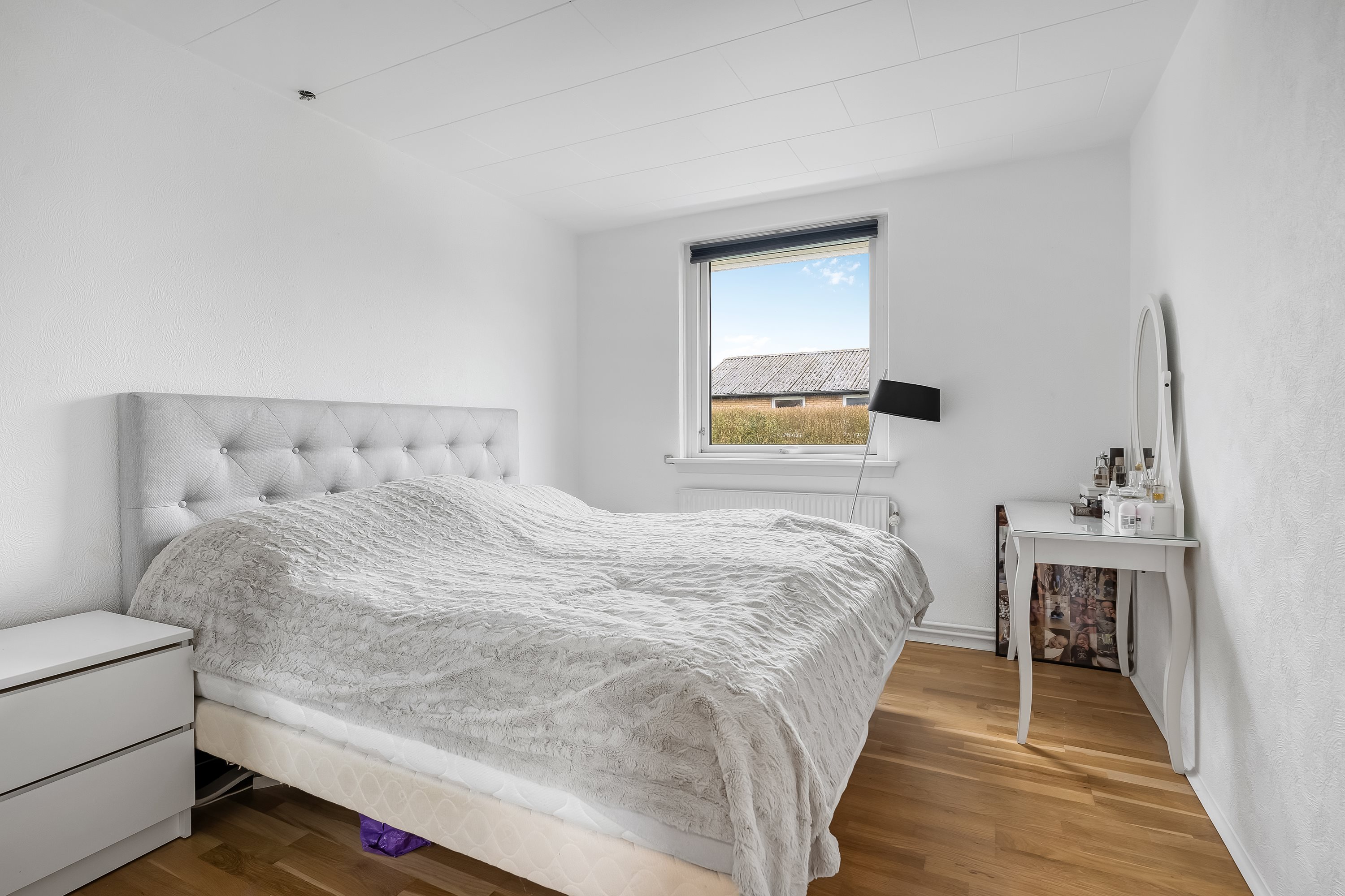 Fremhævet soveværelse billede i fuldskærmstilstand. Billede af Døesvej 8, 7500 Holstebro