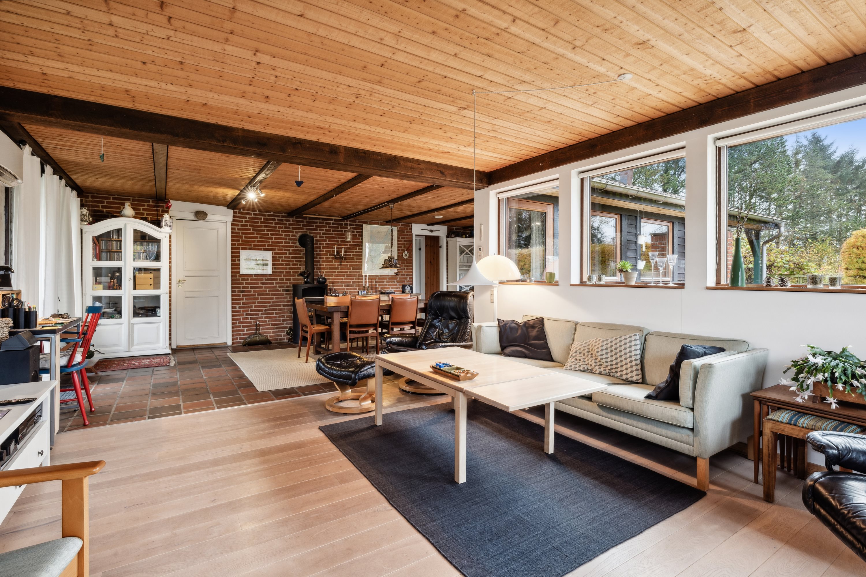 Fremhævet stue billede i fuldskærmstilstand. Billede af Klitrosevej 7, Hostrup, 7860 Spøttrup