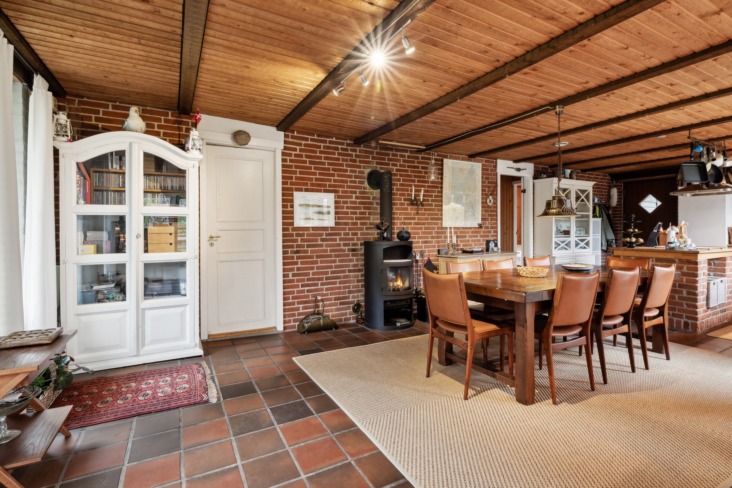 Fremhævet stue billede i fuldskærmstilstand. Billede af Klitrosevej 7, Hostrup, 7860 Spøttrup