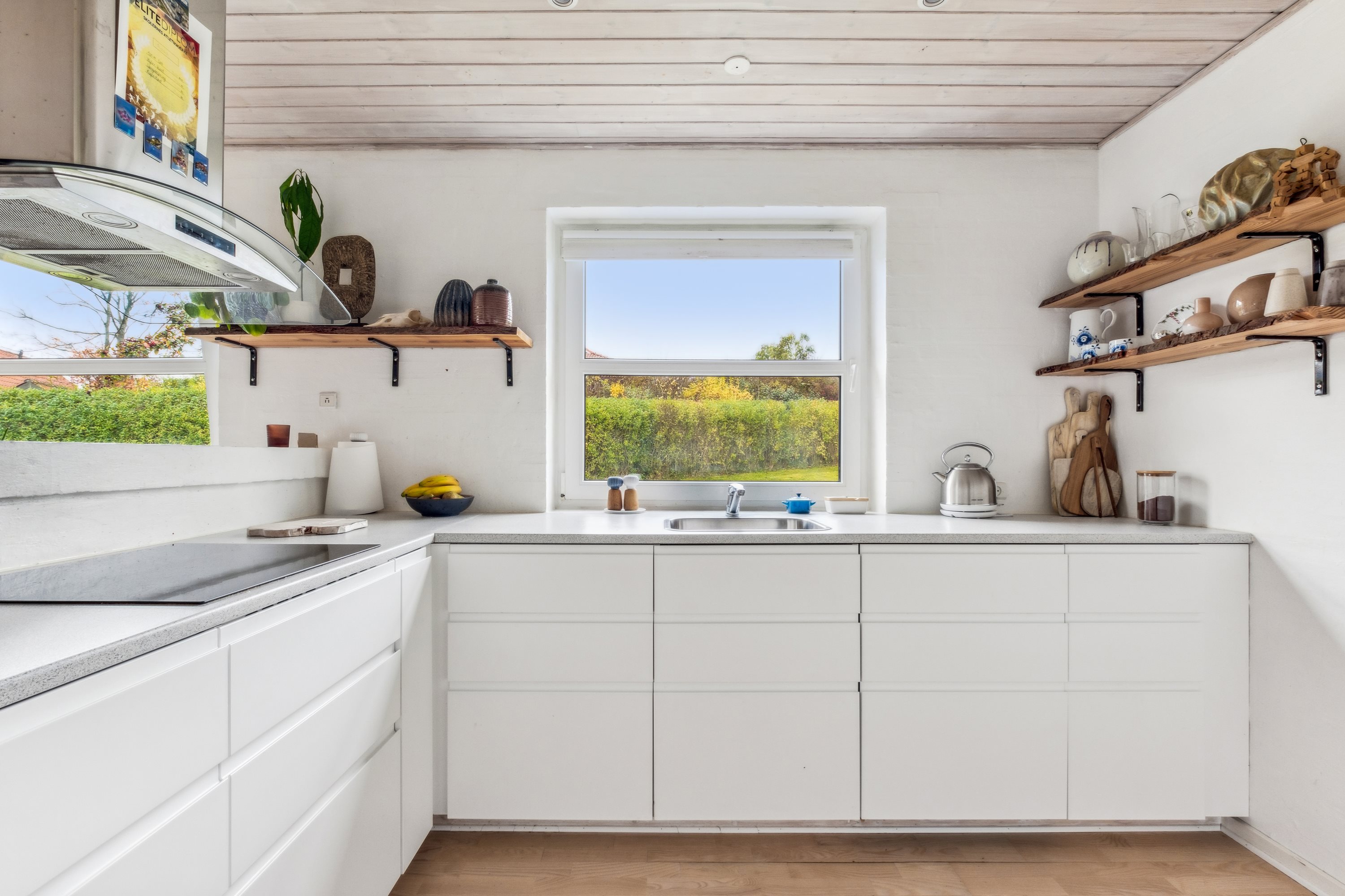 Fremhævet køkken billede i fuldskærmstilstand. Billede af Lokesvej 1, Sdr Onsild, 9500 Hobro