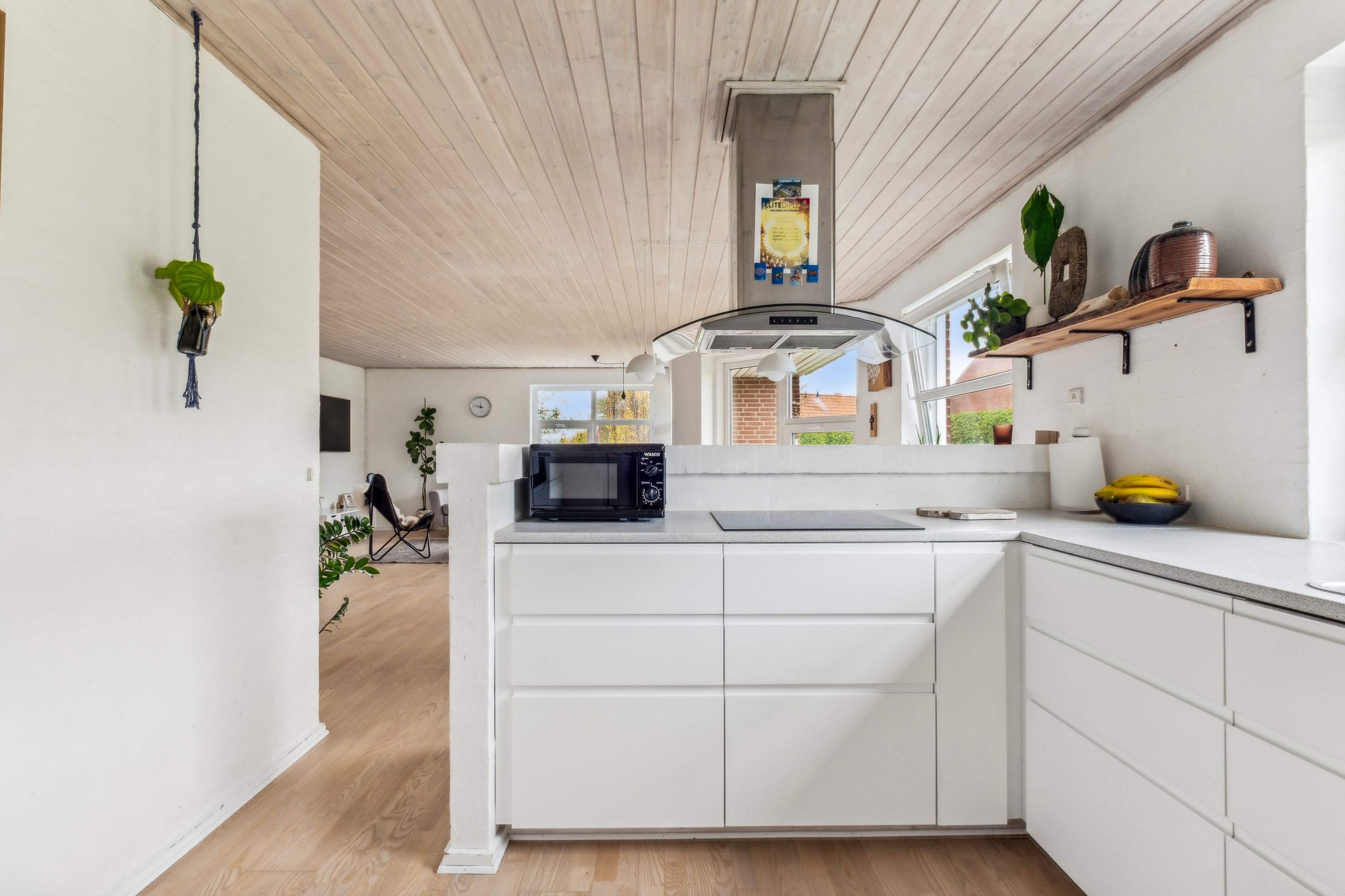 Fremhævet køkken billede i fuldskærmstilstand. Billede af Lokesvej 1, Sdr Onsild, 9500 Hobro