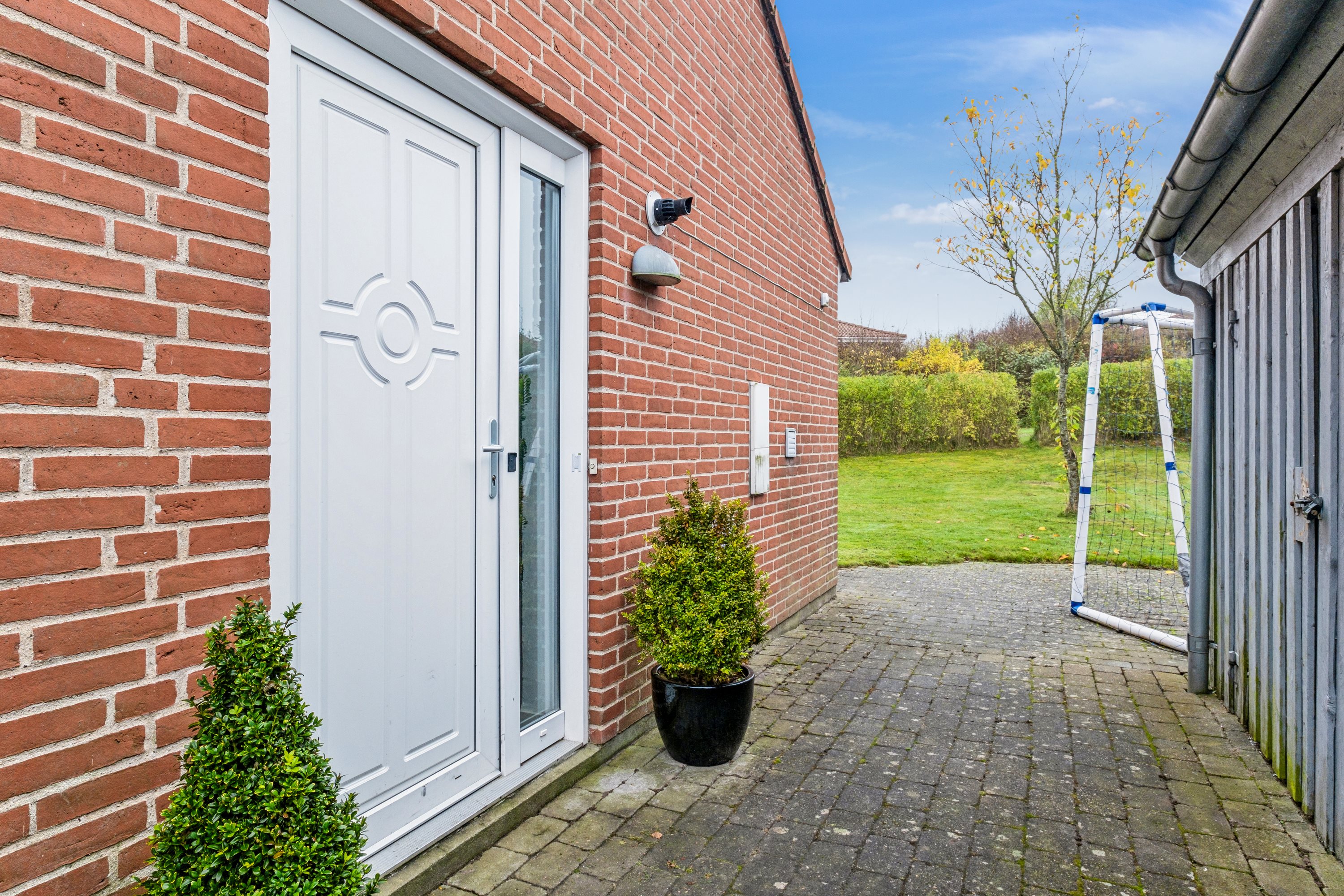 Fremhævet ejendom  billede i fuldskærmstilstand. Billede af Lokesvej 1, Sdr Onsild, 9500 Hobro