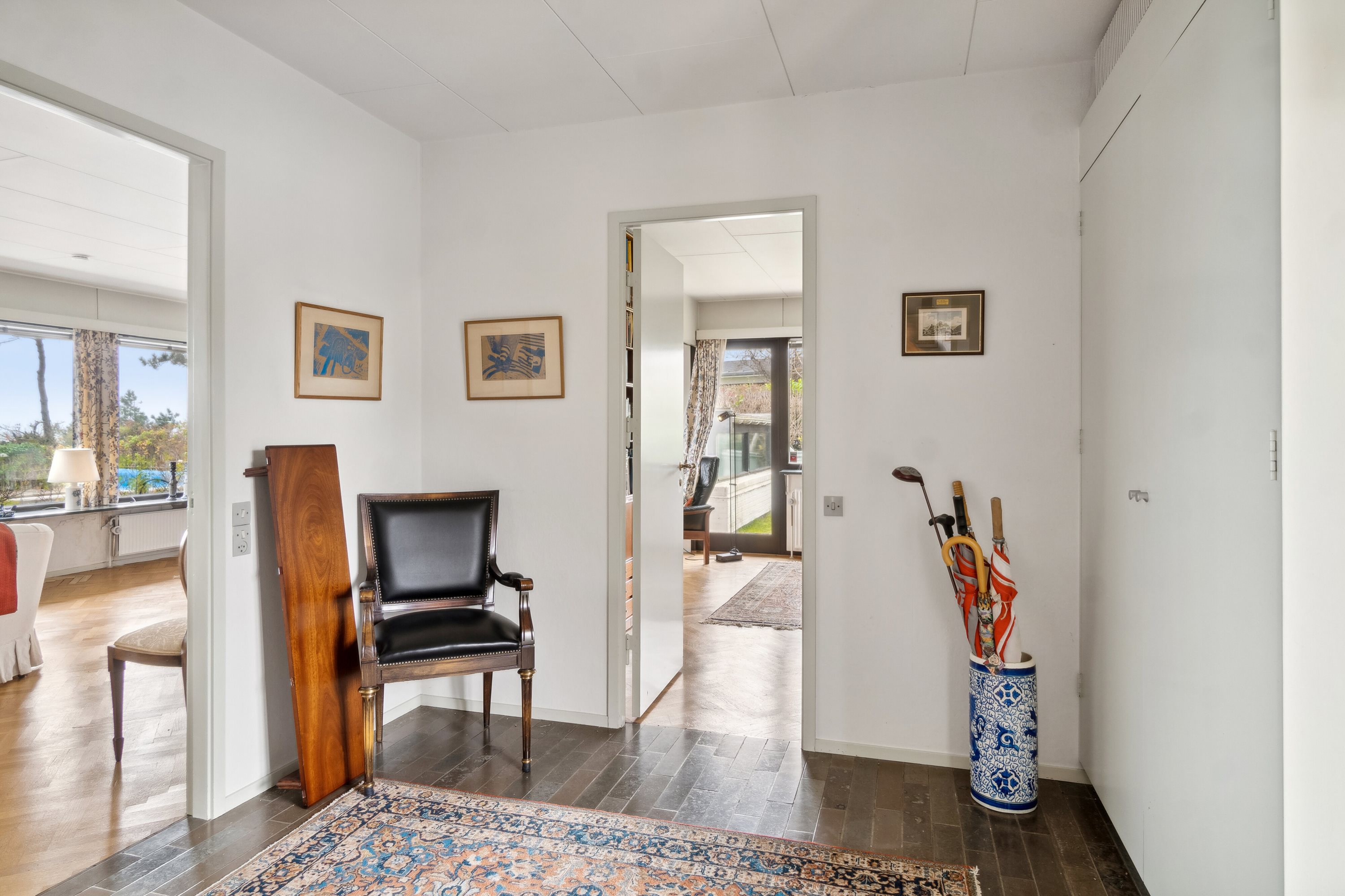 Fremhævet gang billede i fuldskærmstilstand. Billede af Strandbakken 17, 4400 Kalundborg