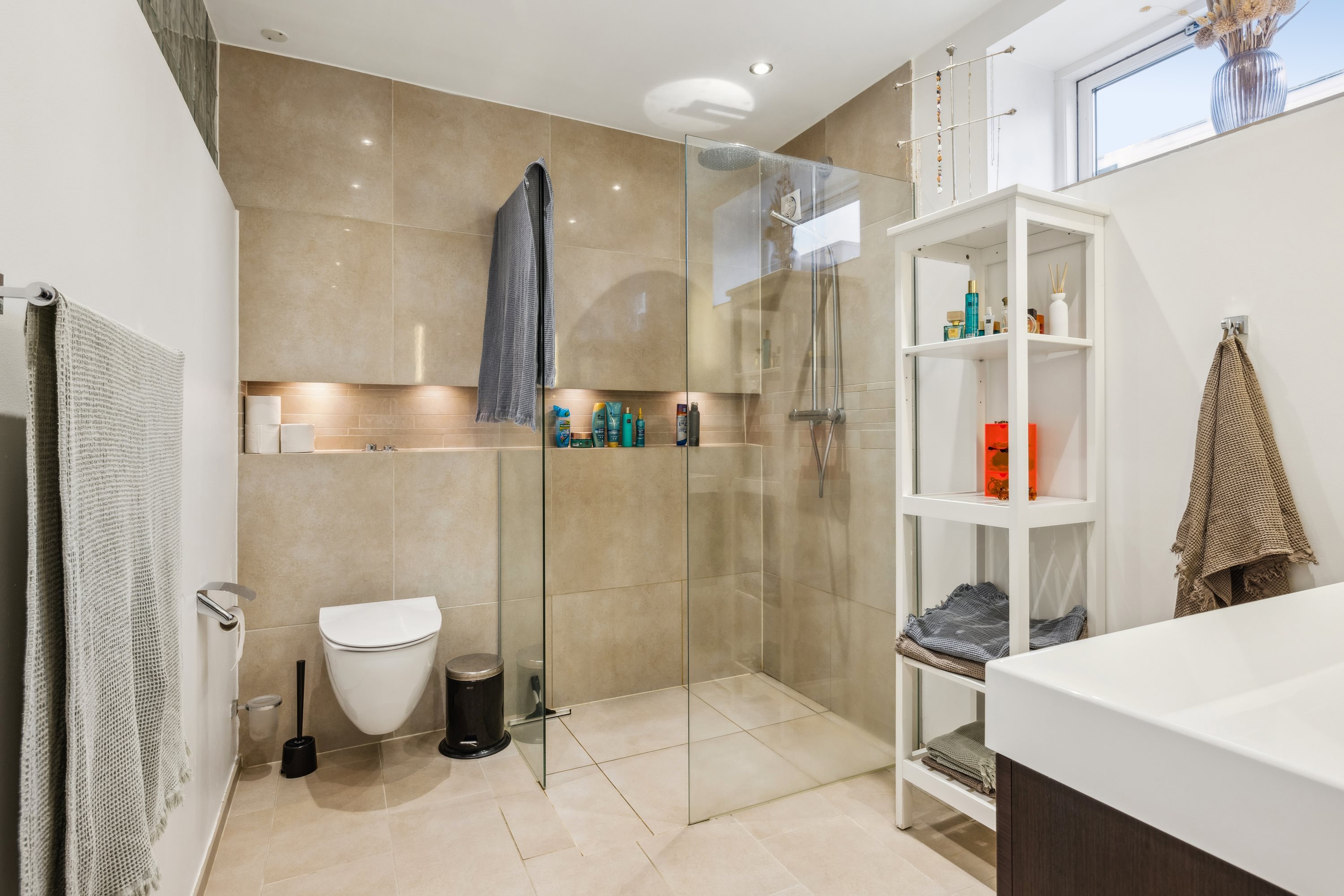 Miniaturebillede 2: badeværelse. Billede af Gl. Århusvej 131A, 8800 Viborg