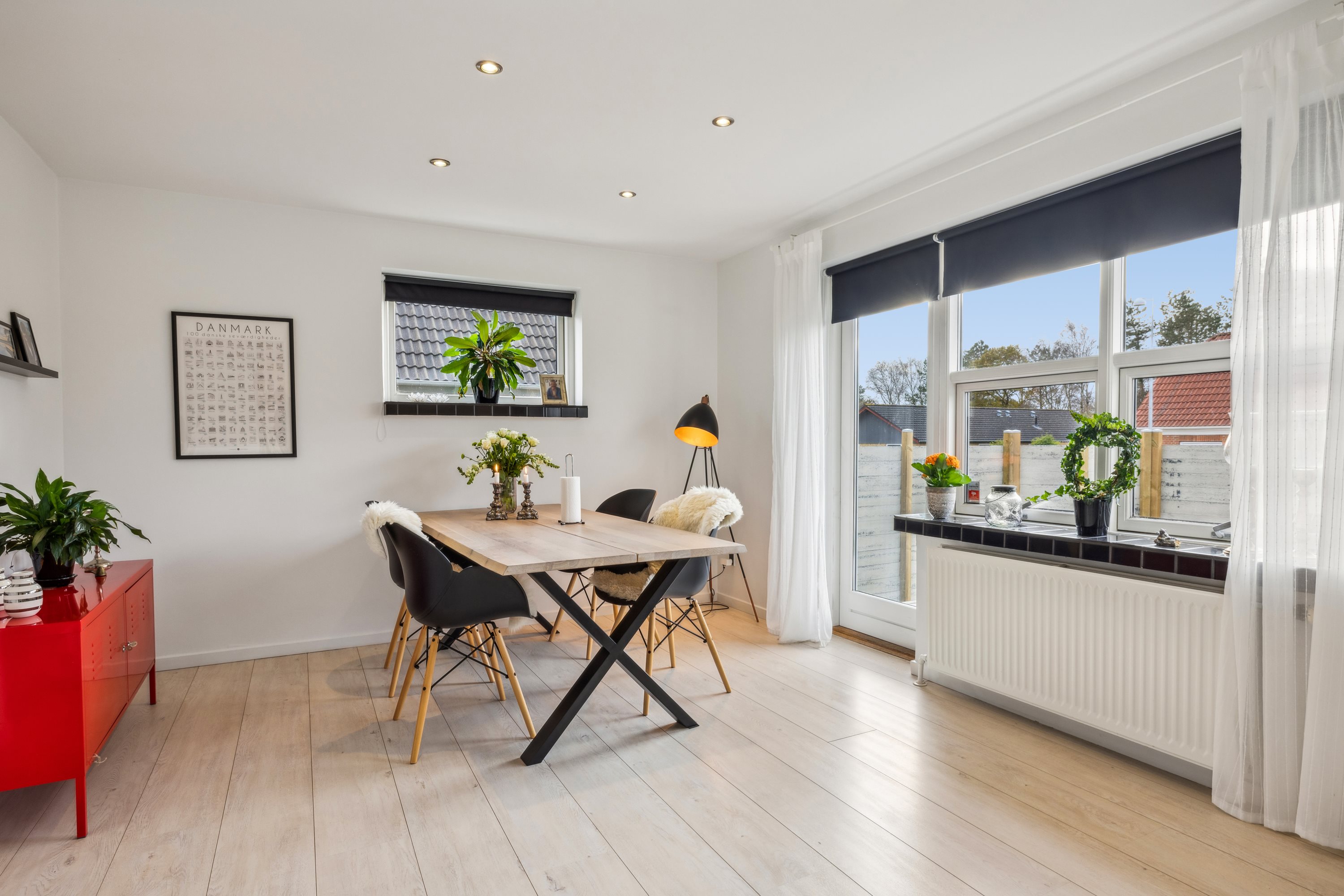 Fremhævet stue billede i fuldskærmstilstand. Billede af Gl. Århusvej 131A, 8800 Viborg