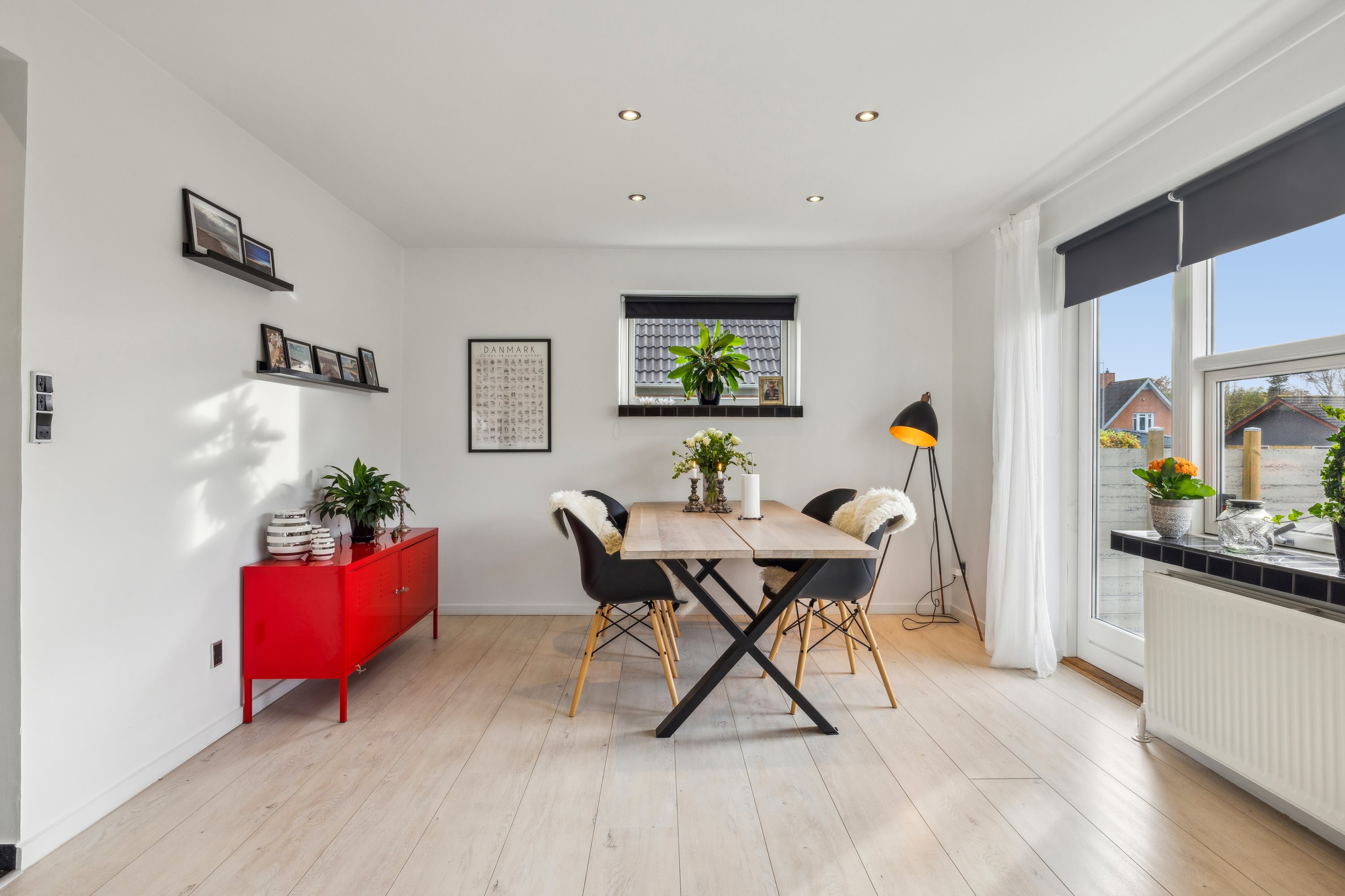 Fremhævet stue billede i fuldskærmstilstand. Billede af Gl. Århusvej 131A, 8800 Viborg