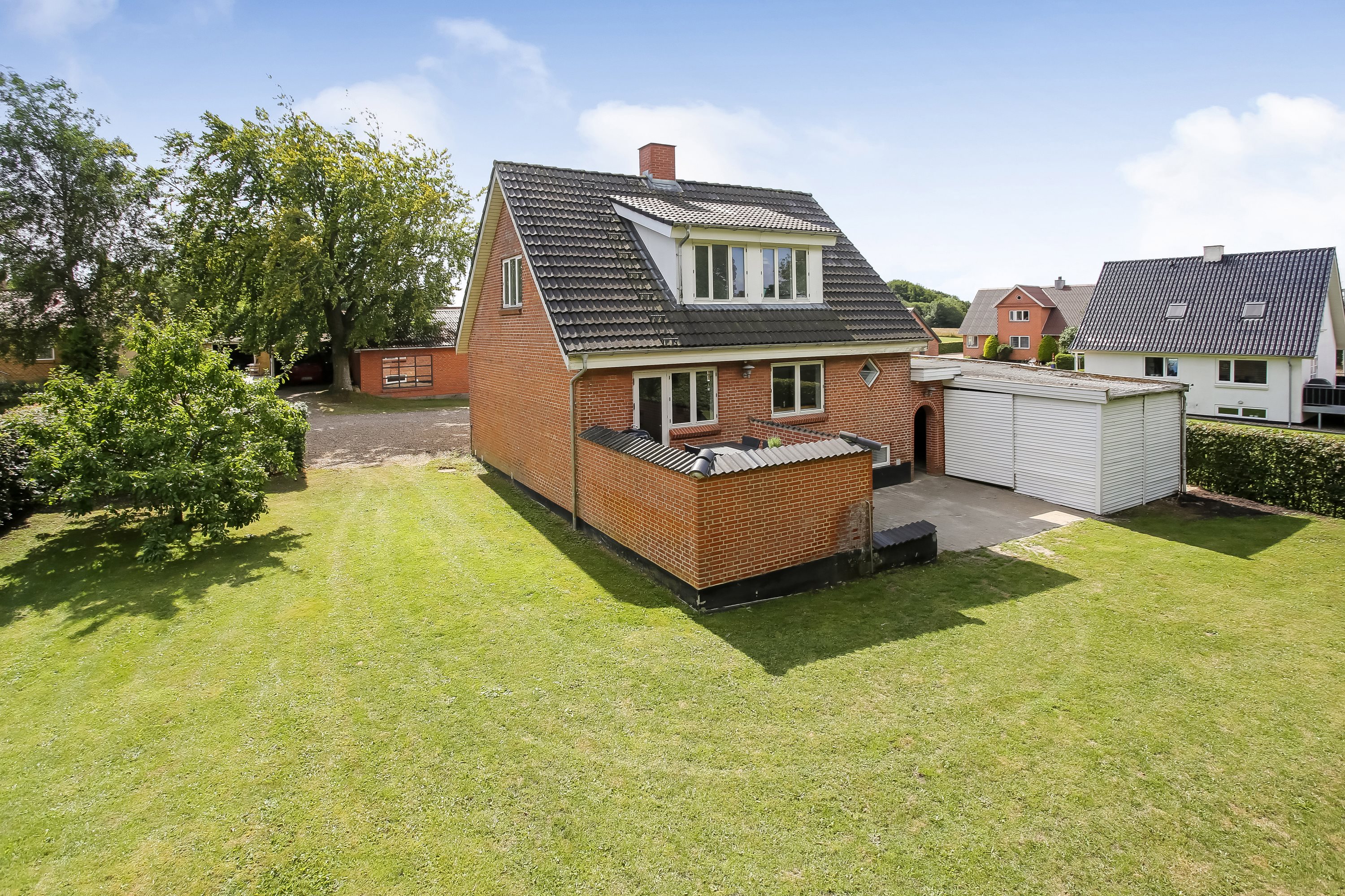 Fremhævet ejendommen billede i fuldskærmstilstand. Billede af Villavej 3, Grædstrup, 8740 Brædstrup