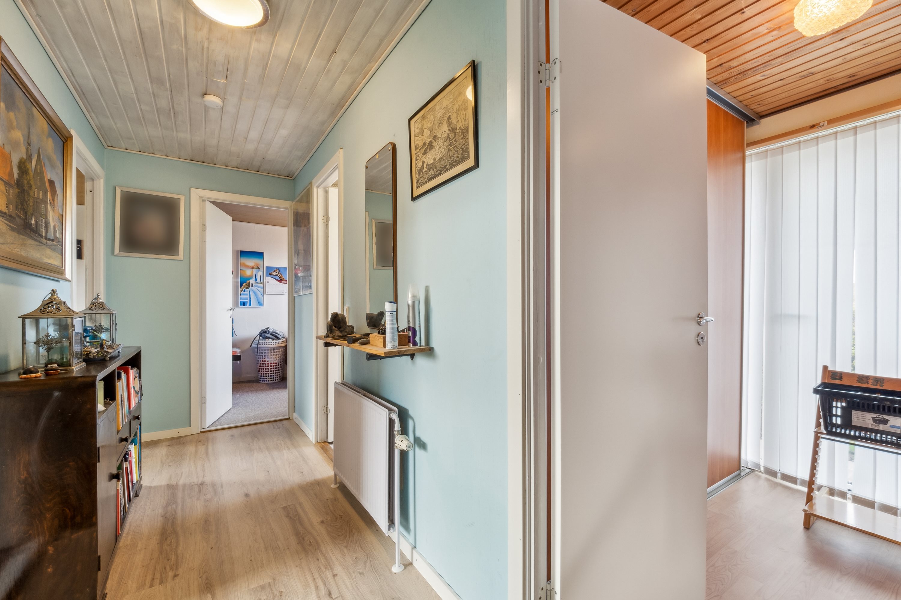 Fremhævet gang billede i fuldskærmstilstand. Billede af T. O. R. Skole Vej 64, Tæbring, 7900 Nykøbing M