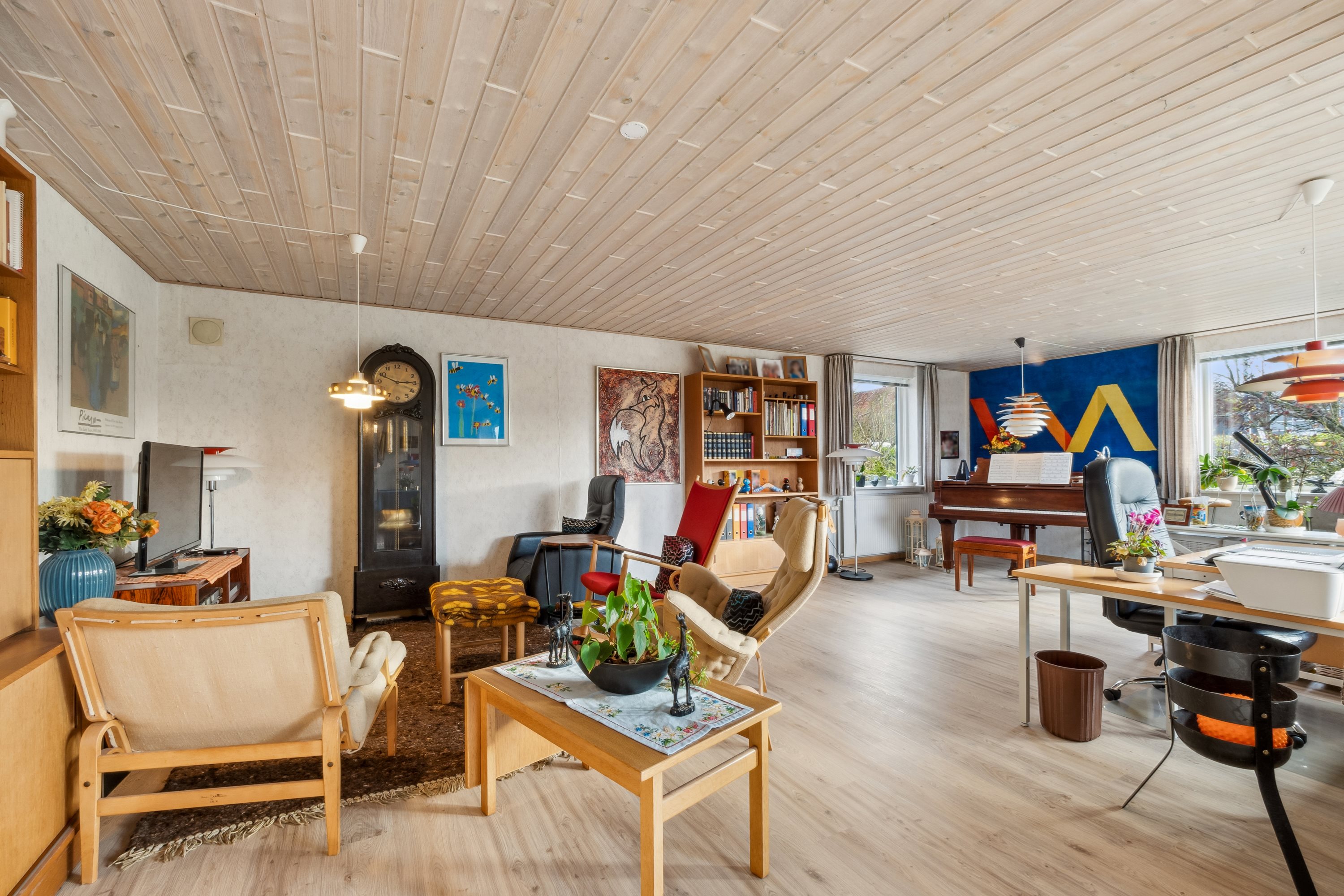 Fremhævet stue billede i fuldskærmstilstand. Billede af T. O. R. Skole Vej 64, Tæbring, 7900 Nykøbing M