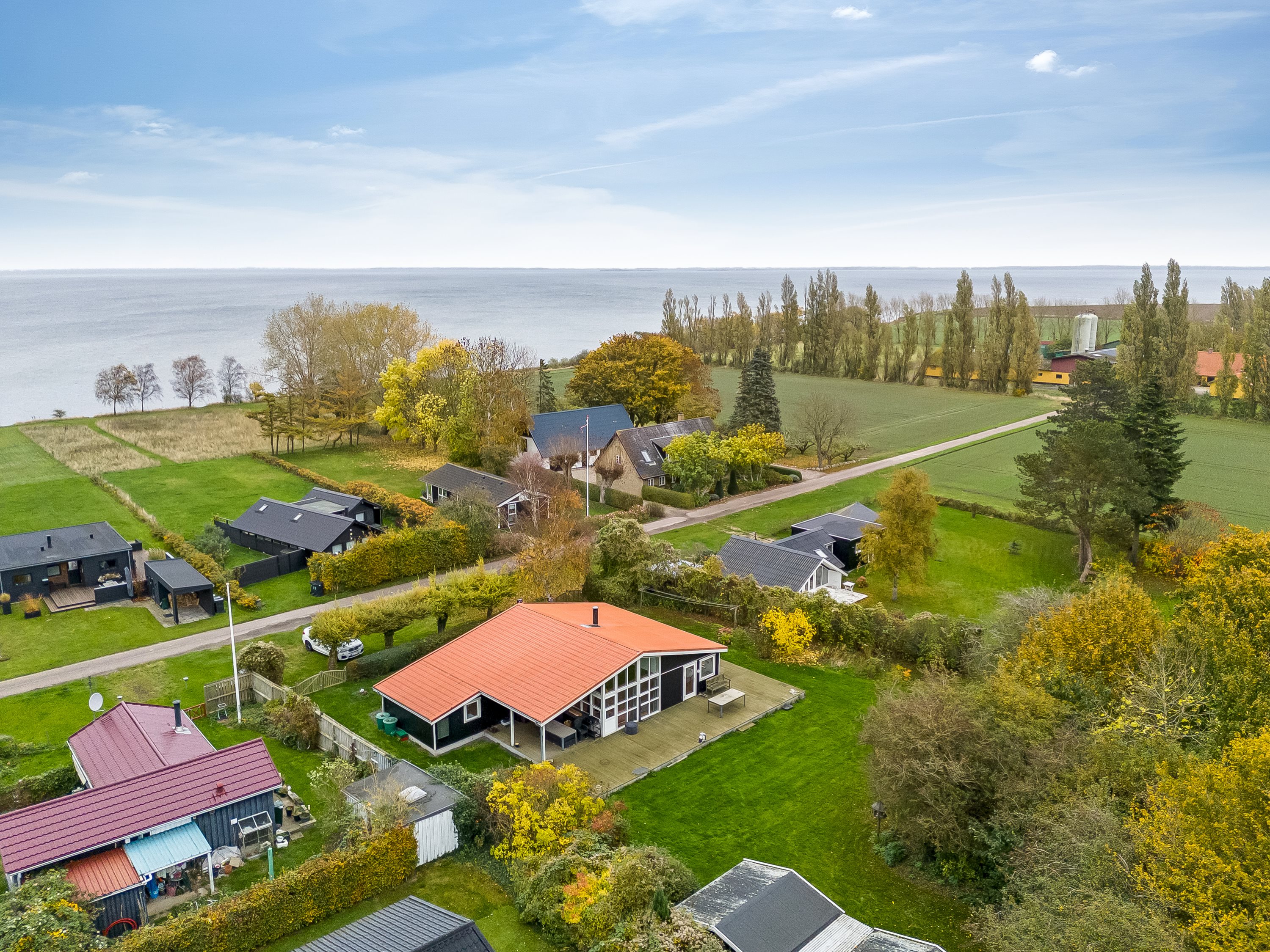Fremhævet luftfoto billede i fuldskærmstilstand. Billede af Askø Strandvig 237, 4942 Askø
