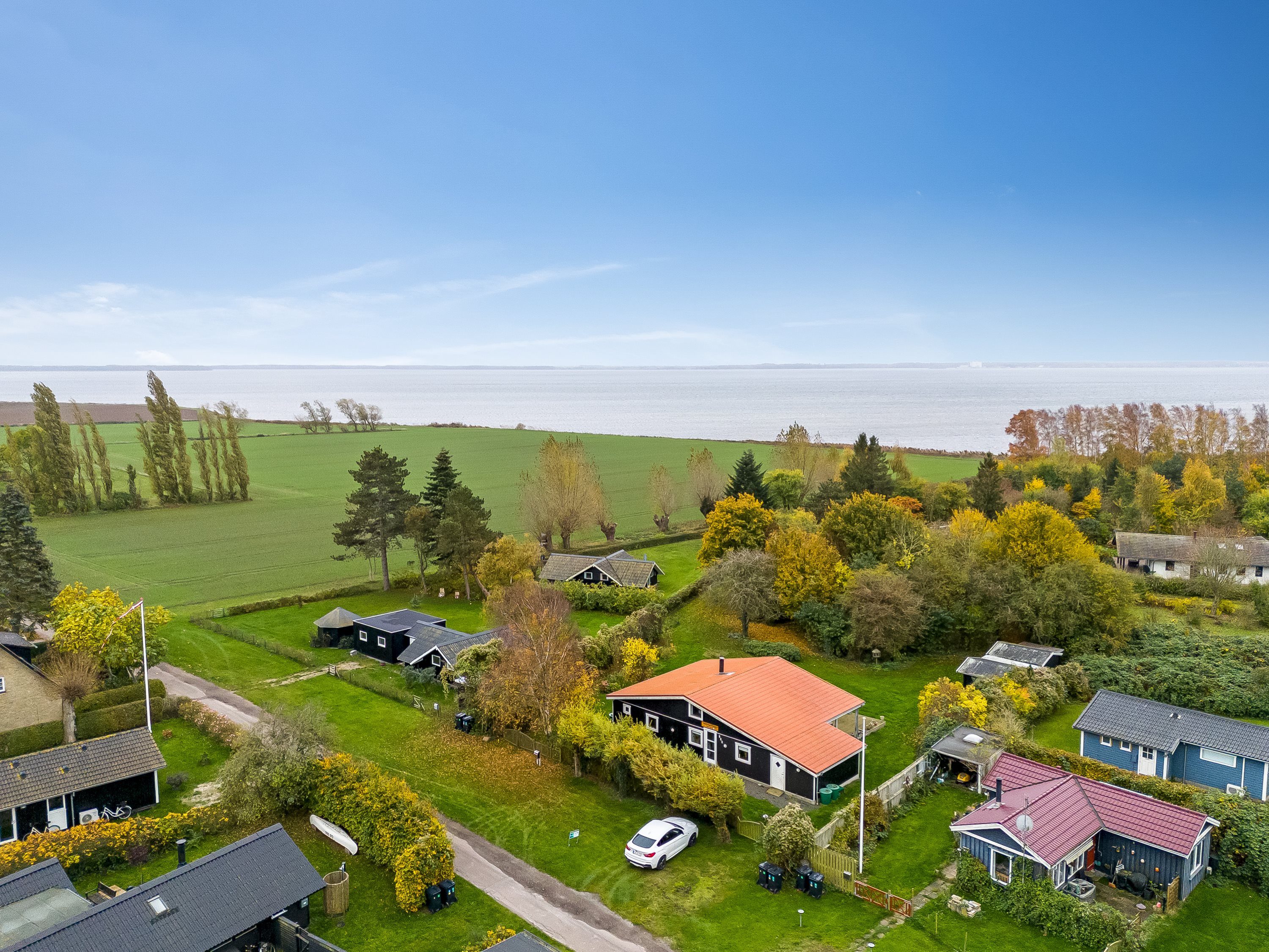 Fremhævet luftfoto billede i fuldskærmstilstand. Billede af Askø Strandvig 237, 4942 Askø