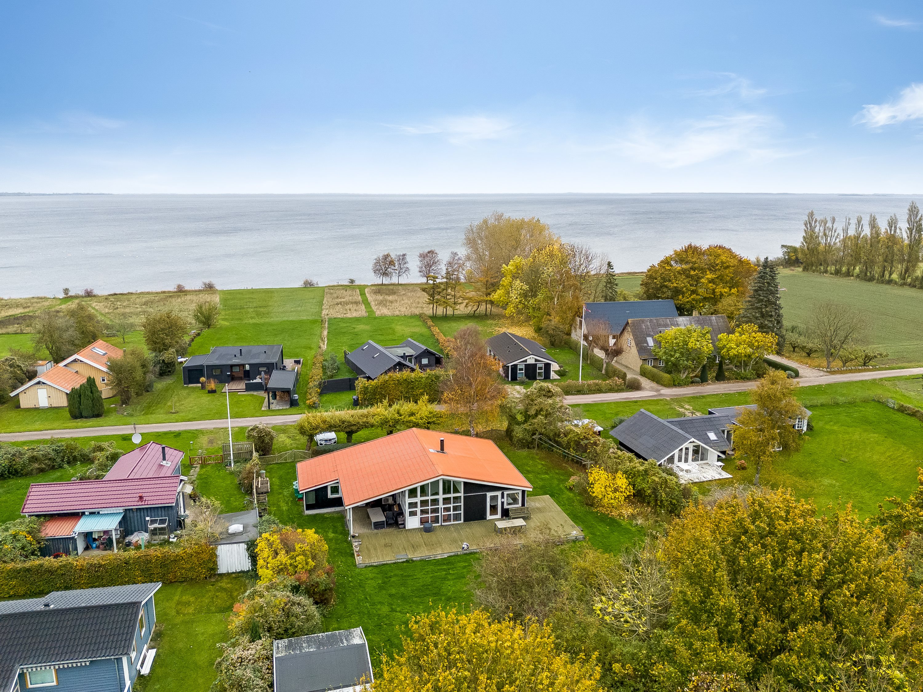 Fremhævet luftfoto billede i fuldskærmstilstand. Billede af Askø Strandvig 237, 4942 Askø