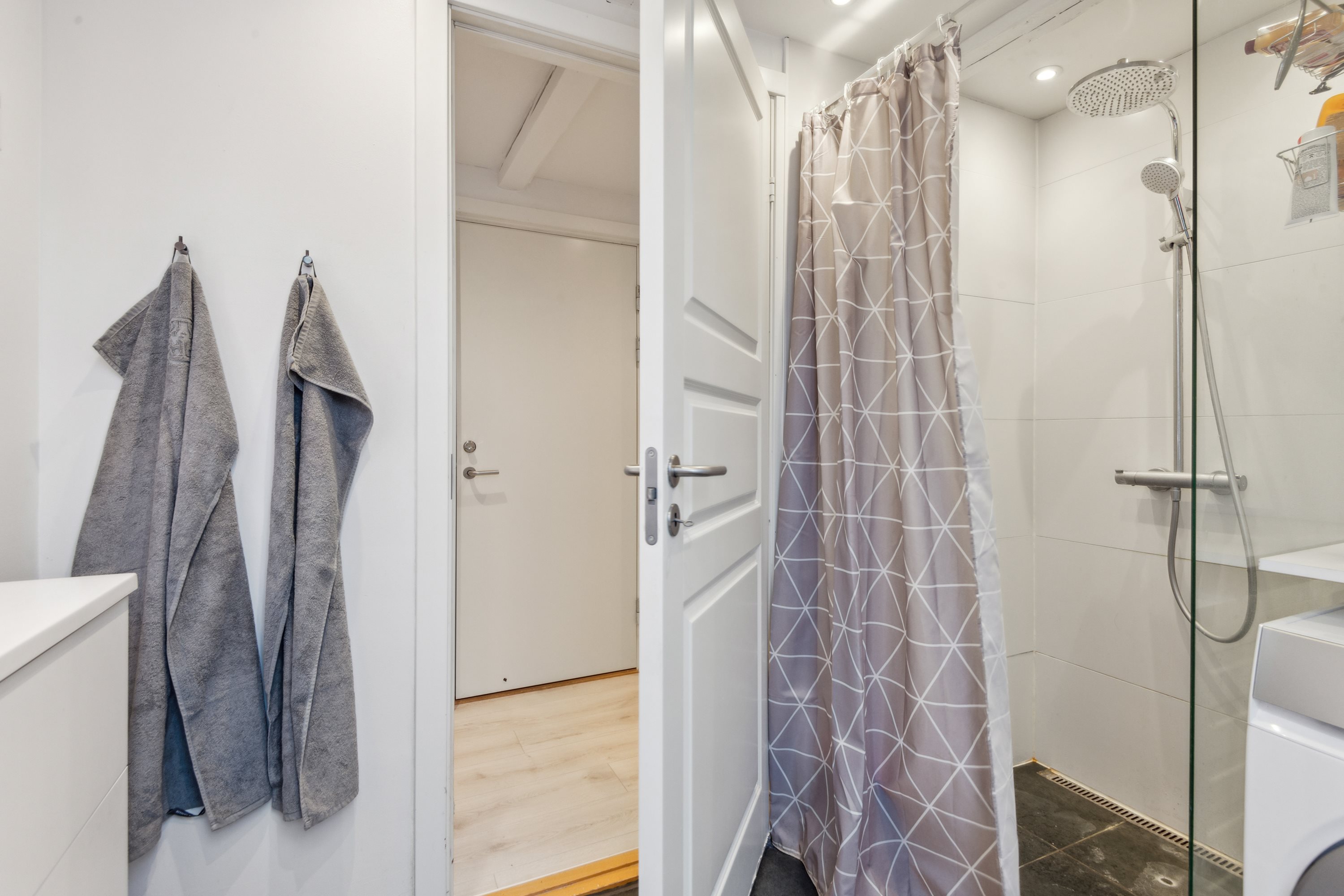 Fremhævet badeværelse billede i fuldskærmstilstand. Billede af Absalonsgade 20, 2., 9000 Aalborg