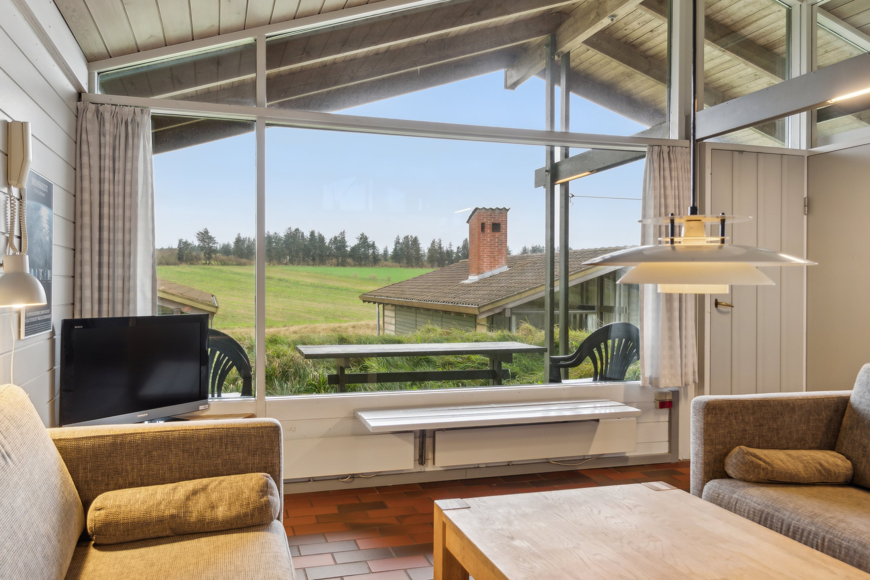 Miniaturebillede 2: stue. Billede af Solskinsvej 19, Vigsø, 7730 Hanstholm