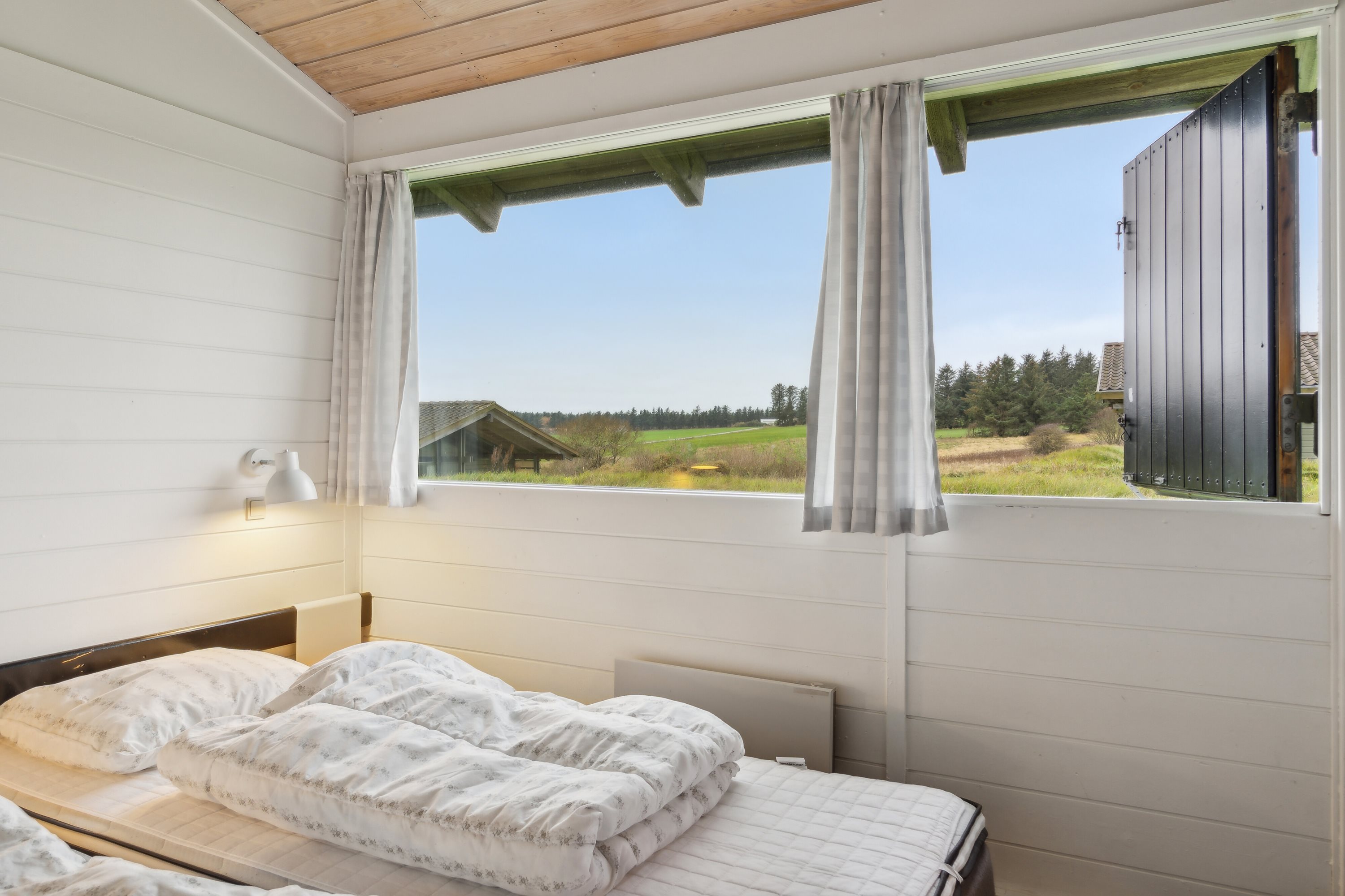 Fremhævet soveværelse billede i fuldskærmstilstand. Billede af Solskinsvej 19, Vigsø, 7730 Hanstholm