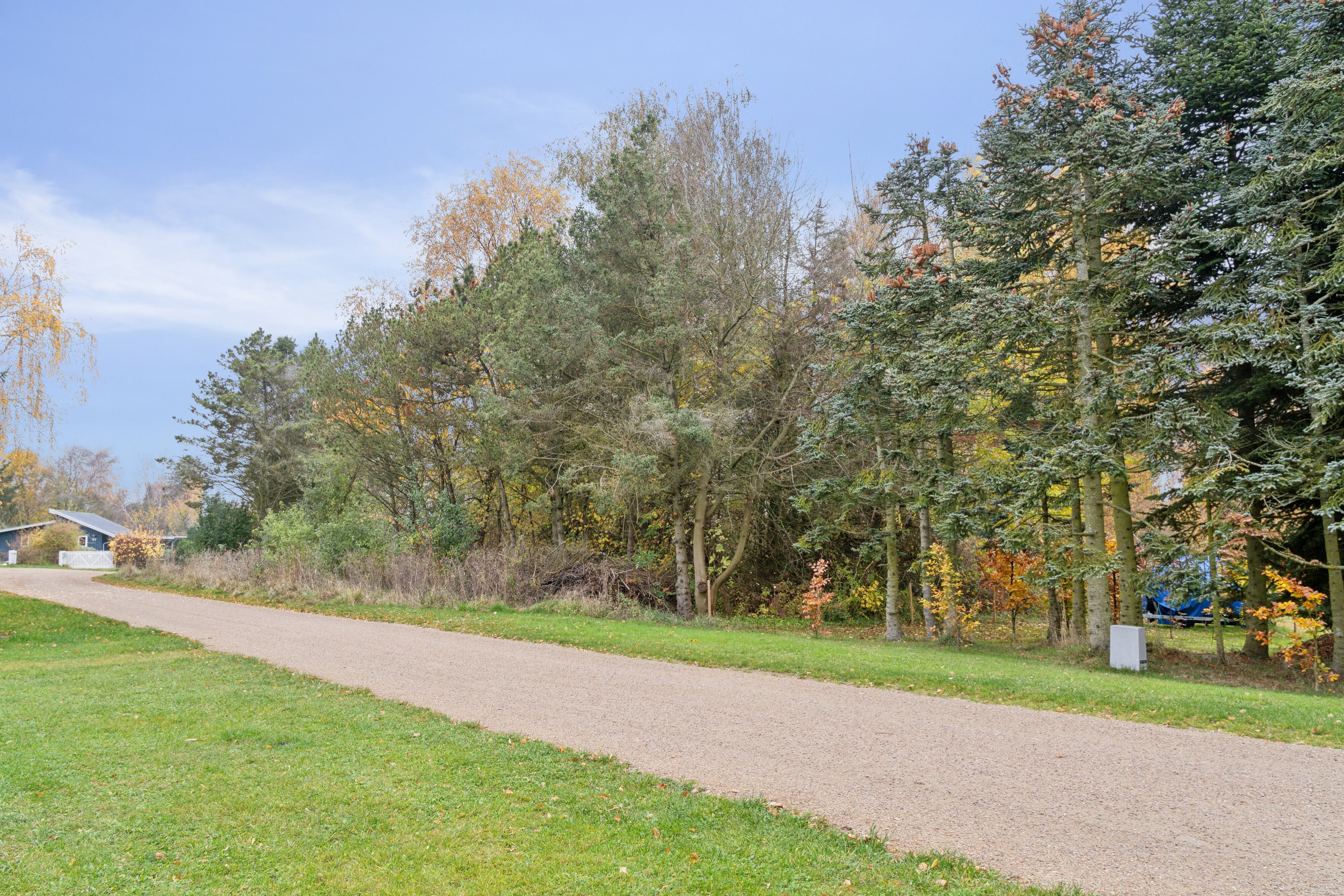 Fremhævet indkørsel billede i fuldskærmstilstand. Billede af Stenbjergvænget 77, Salvig, 4305 Orø