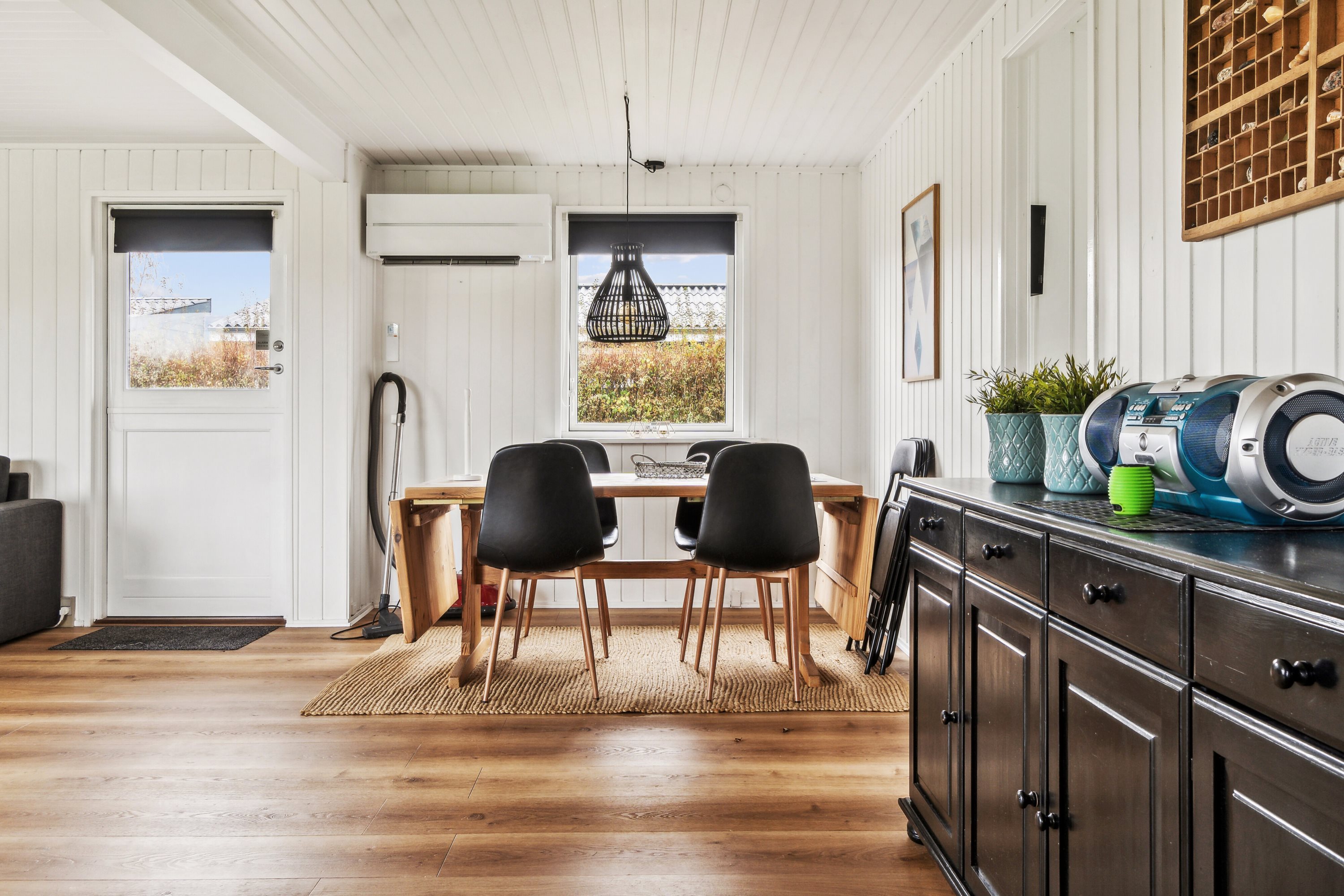 Fremhævet spisestue billede i fuldskærmstilstand. Billede af Østparken 57, Hasmark Strand, 5450 Otterup