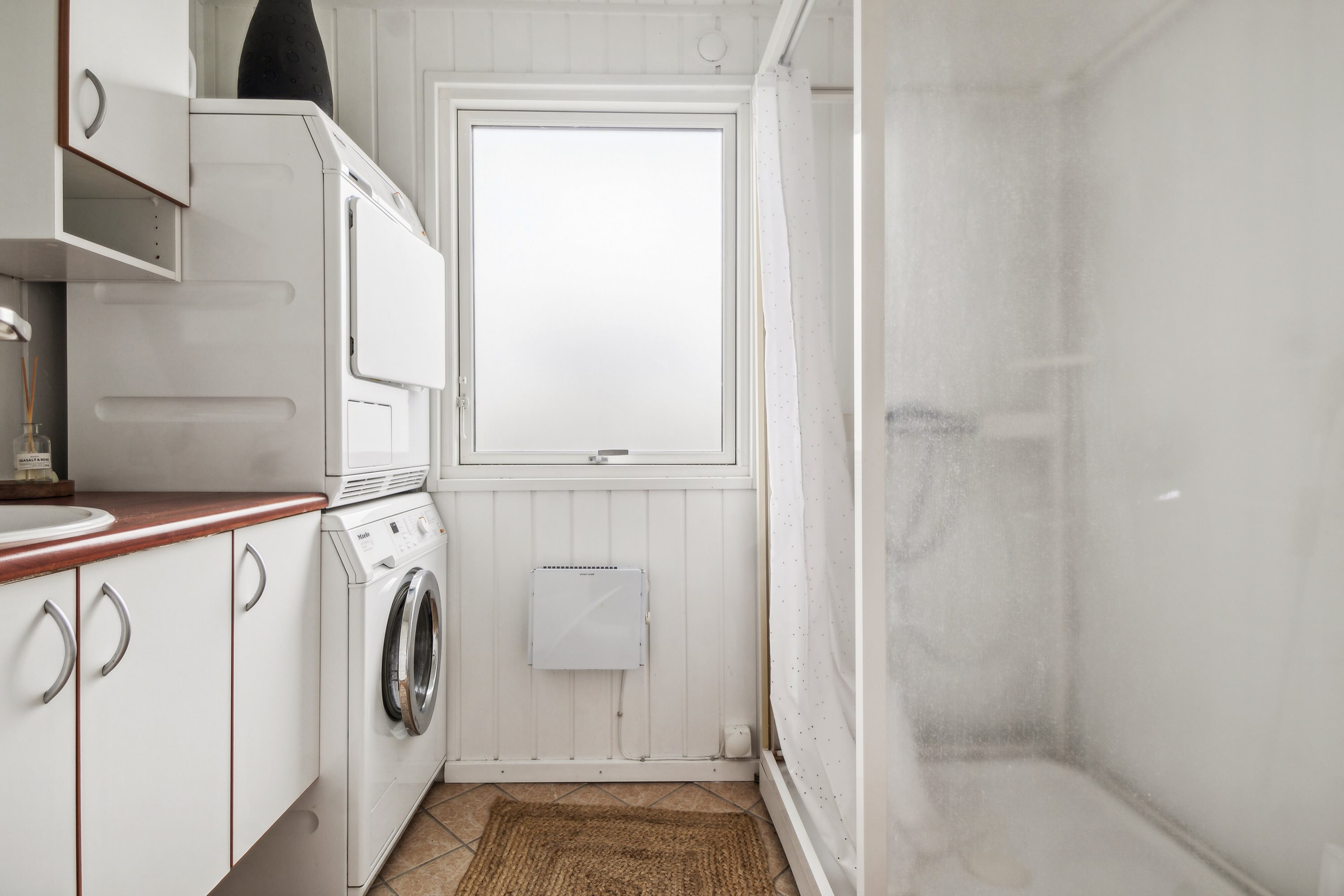 Fremhævet badeværelse billede i fuldskærmstilstand. Billede af Østparken 57, Hasmark Strand, 5450 Otterup