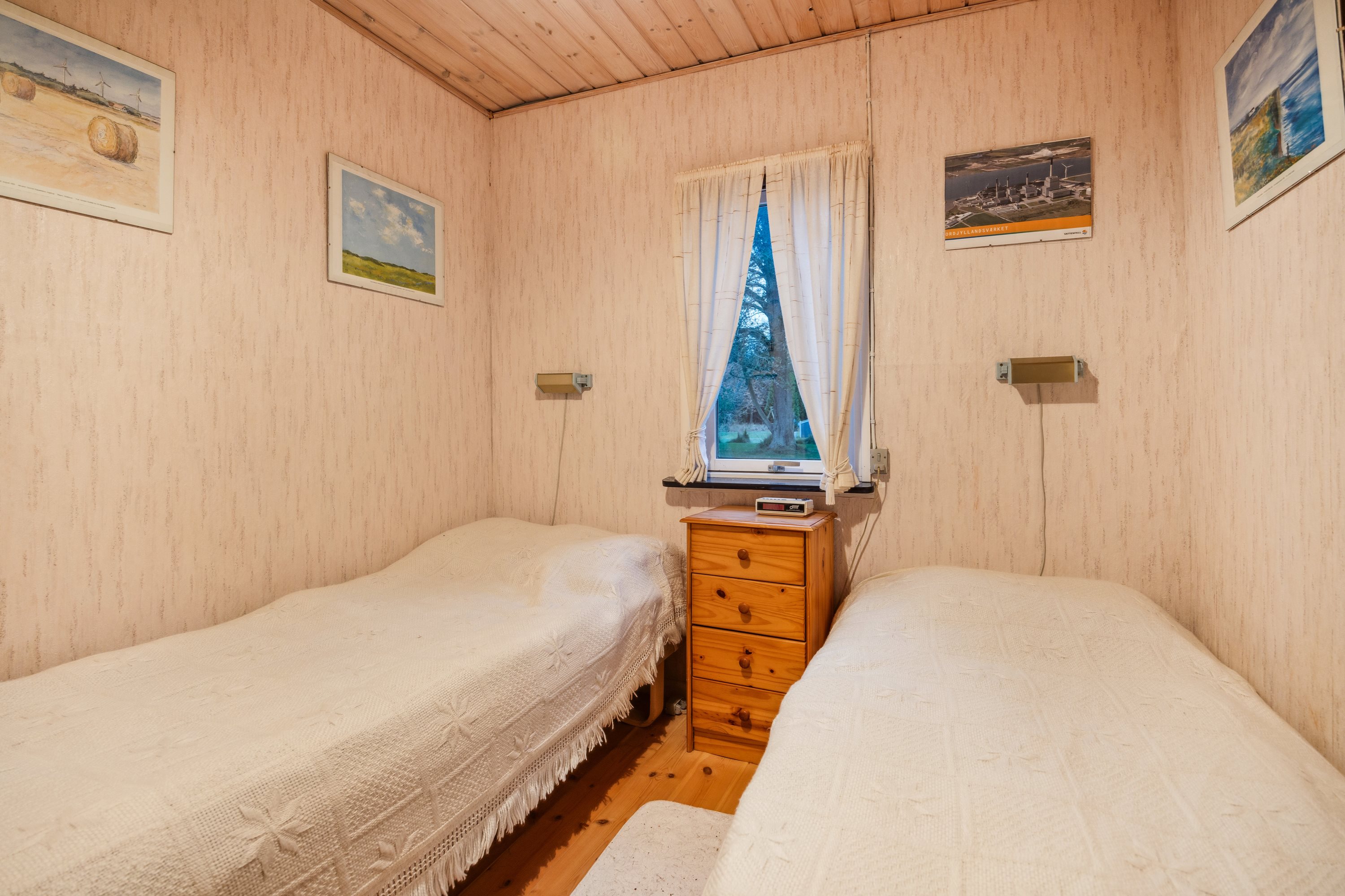 Fremhævet værelse billede i fuldskærmstilstand. Billede af Lille Strandgaard 7, 9370 Hals