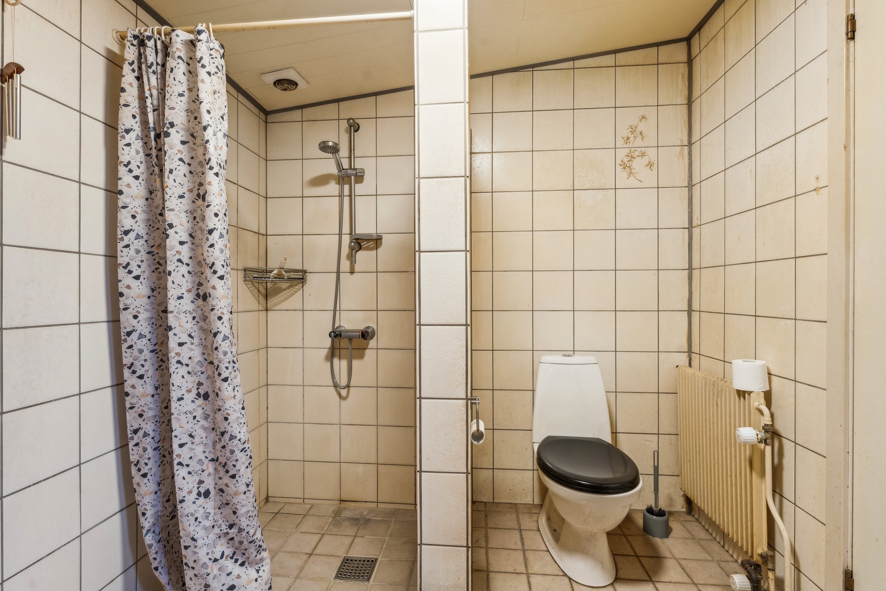 Fremhævet badeværelse billede i fuldskærmstilstand. Billede af Nørreled 11, Ø Tørslev, 8983 Gjerlev J