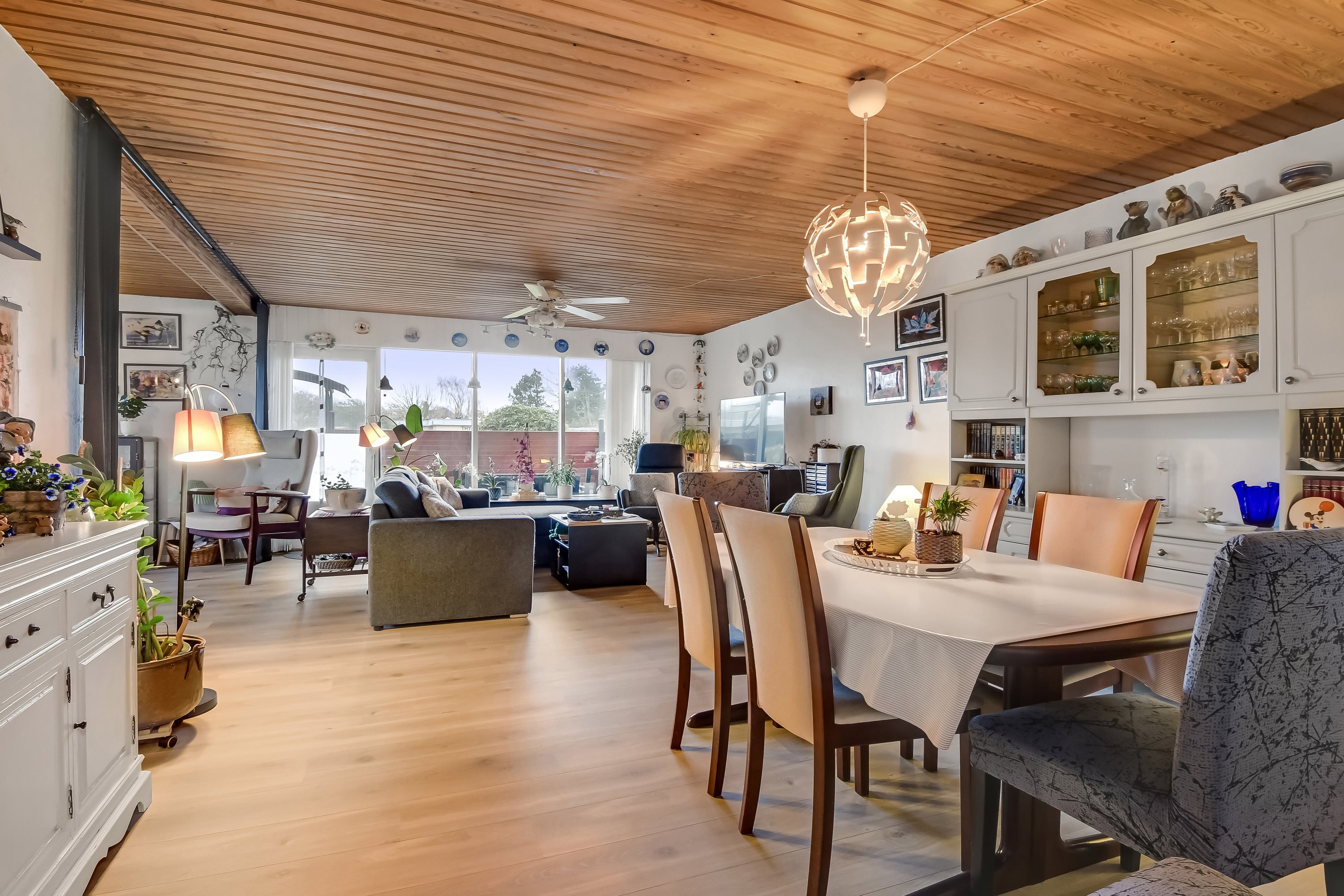 Fremhævet stue billede i fuldskærmstilstand. Billede af Rosenvænget 6, Hvidbjerg, 7790 Thyholm