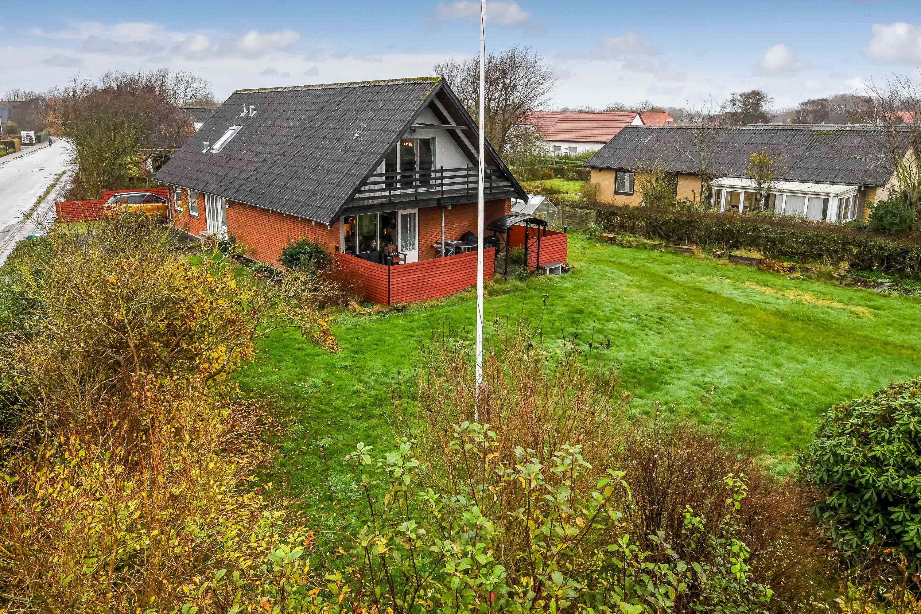 Fremhævet ejendommen billede i fuldskærmstilstand. Billede af Rosenvænget 6, Hvidbjerg, 7790 Thyholm