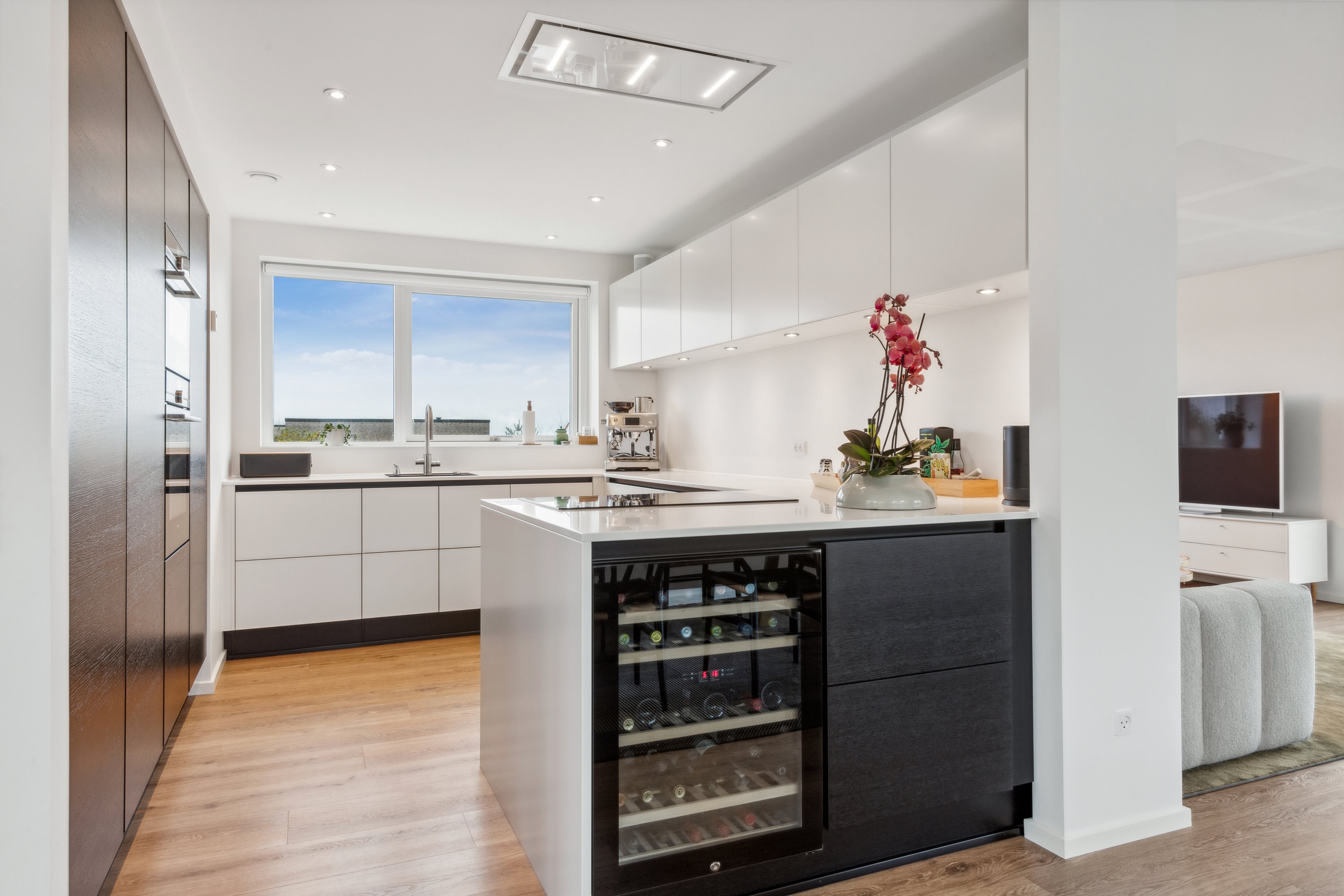 Fremhævet køkken billede i fuldskærmstilstand. Billede af Elektravej 41, Gug, 9210 Aalborg SØ