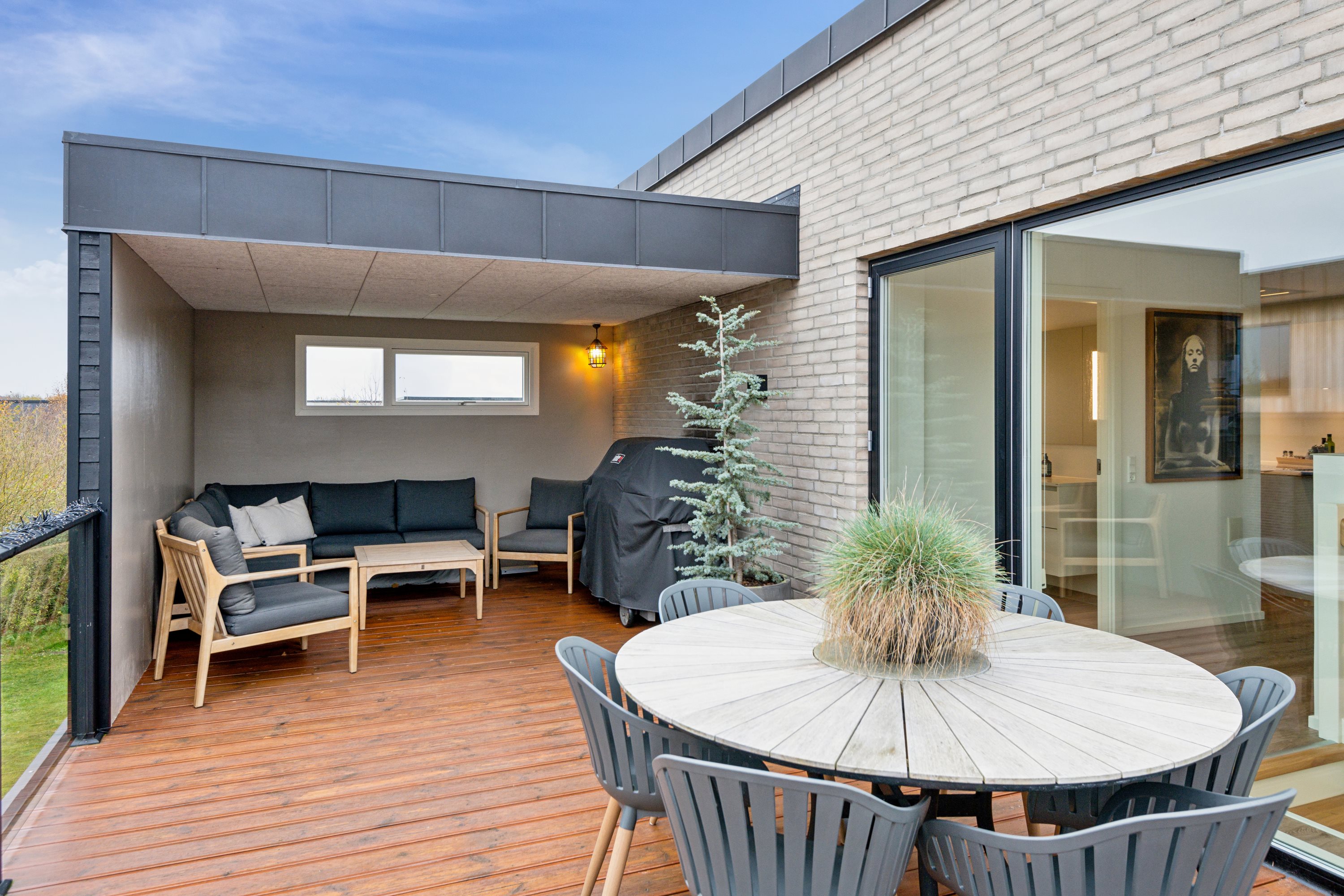 Fremhævet terrasse billede i fuldskærmstilstand. Billede af Elektravej 41, Gug, 9210 Aalborg SØ