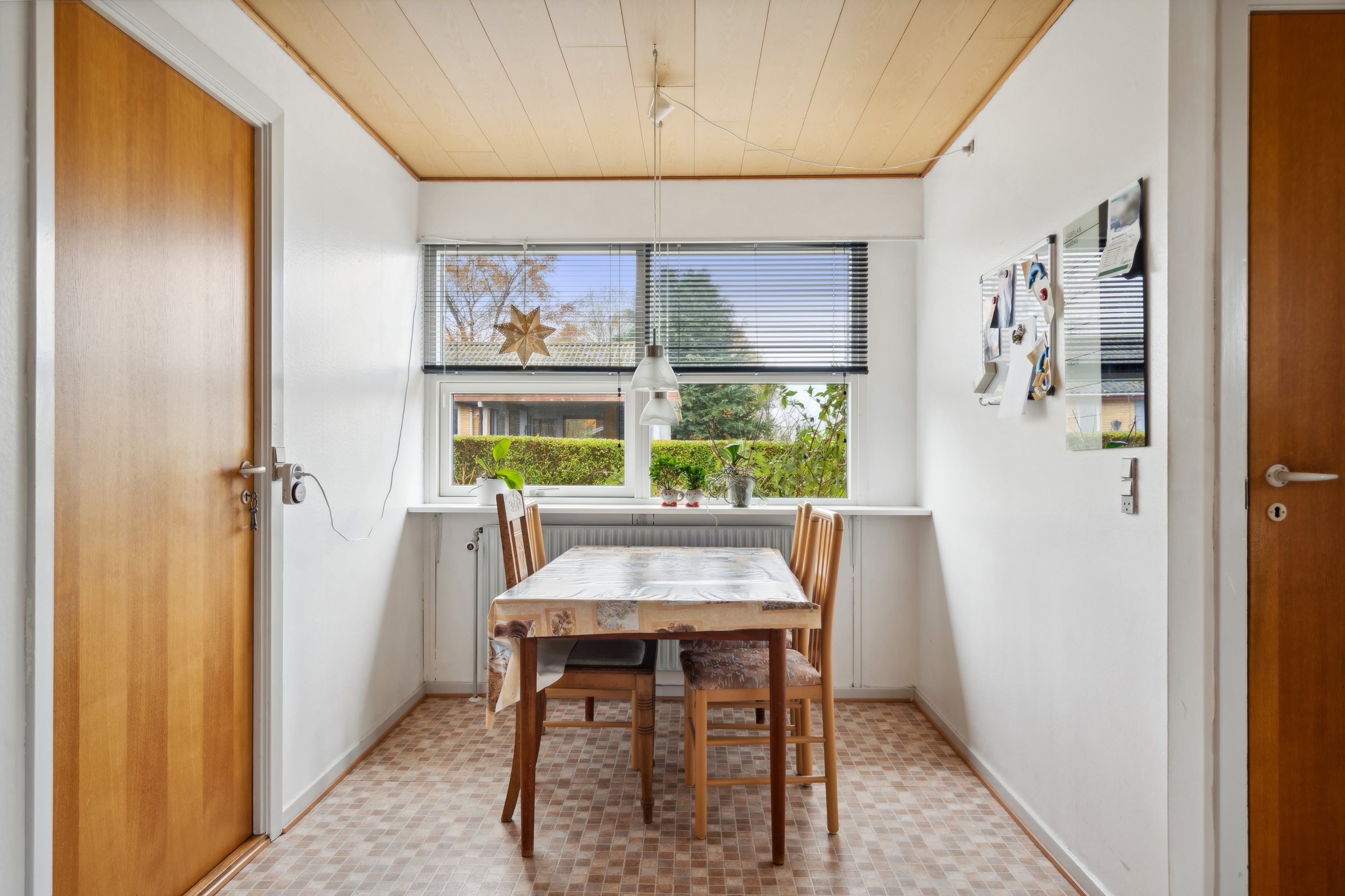 Fremhævet køkken billede i fuldskærmstilstand. Billede af Birkagervej 12, 9740 Jerslev J