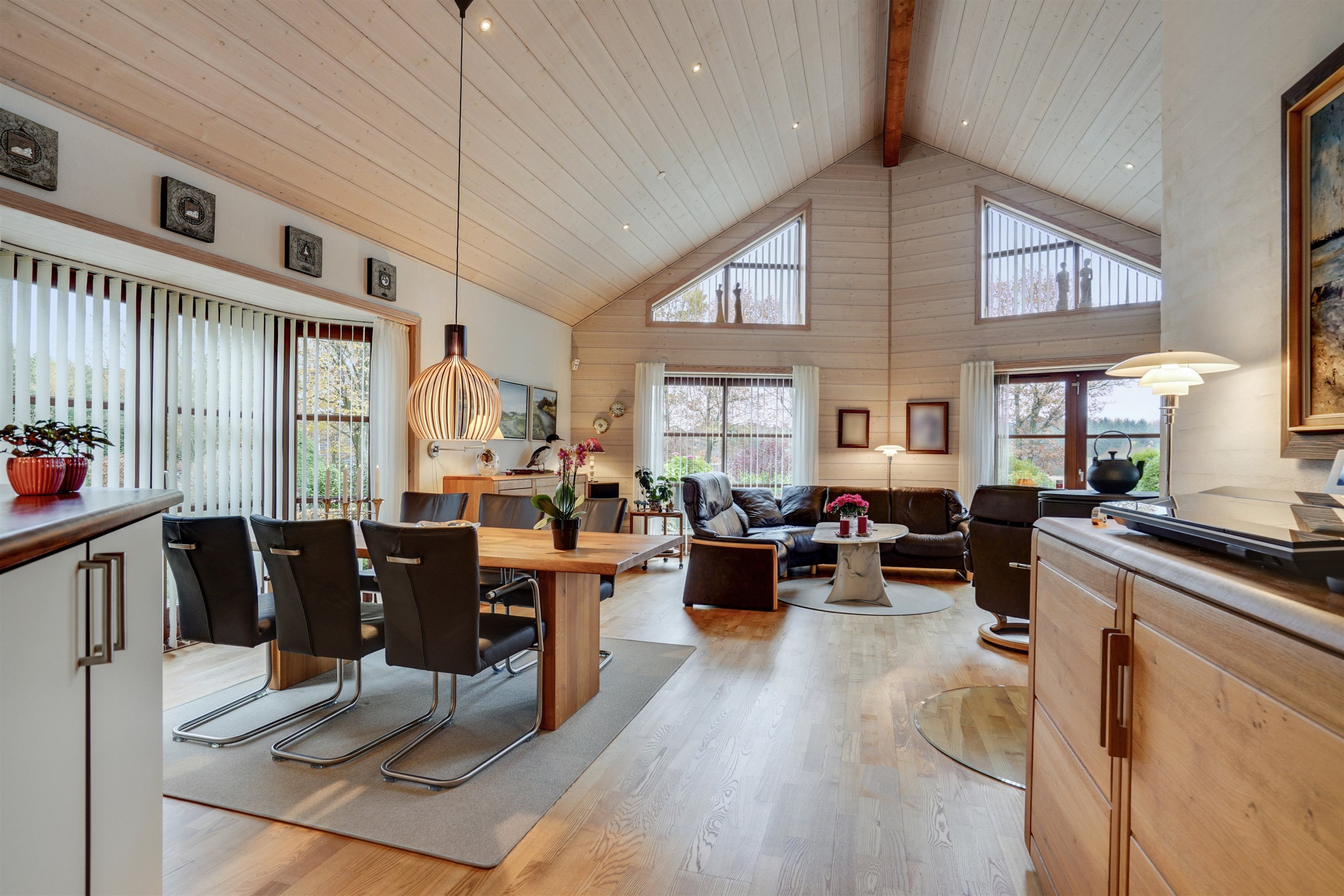 Fremhævet alrum billede i fuldskærmstilstand. Billede af Vesterbækvej 36, Sig, 6800 Varde