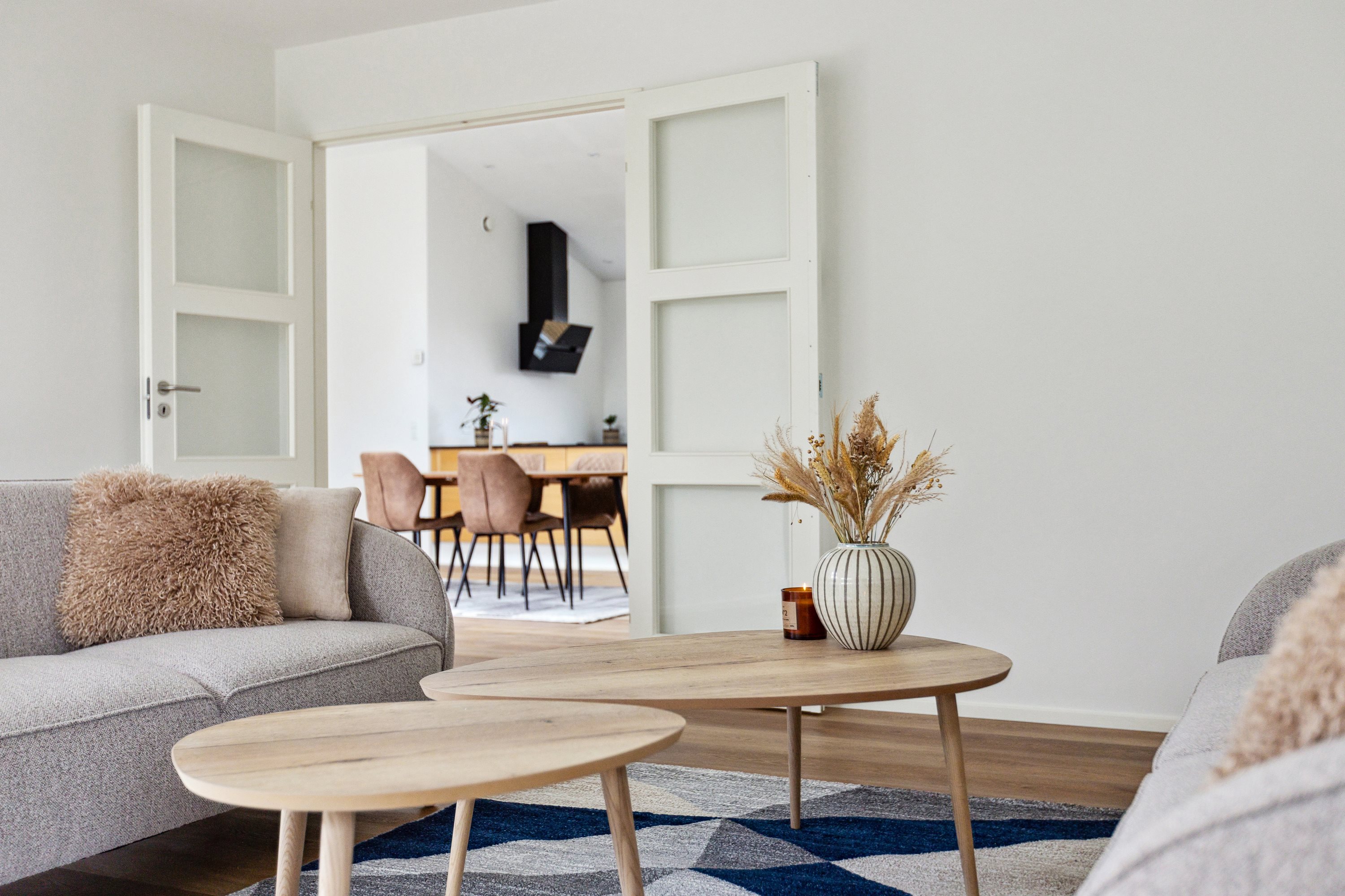 Fremhævet stue billede i fuldskærmstilstand. Billede af Præstefælledvej 45, 2770 Kastrup