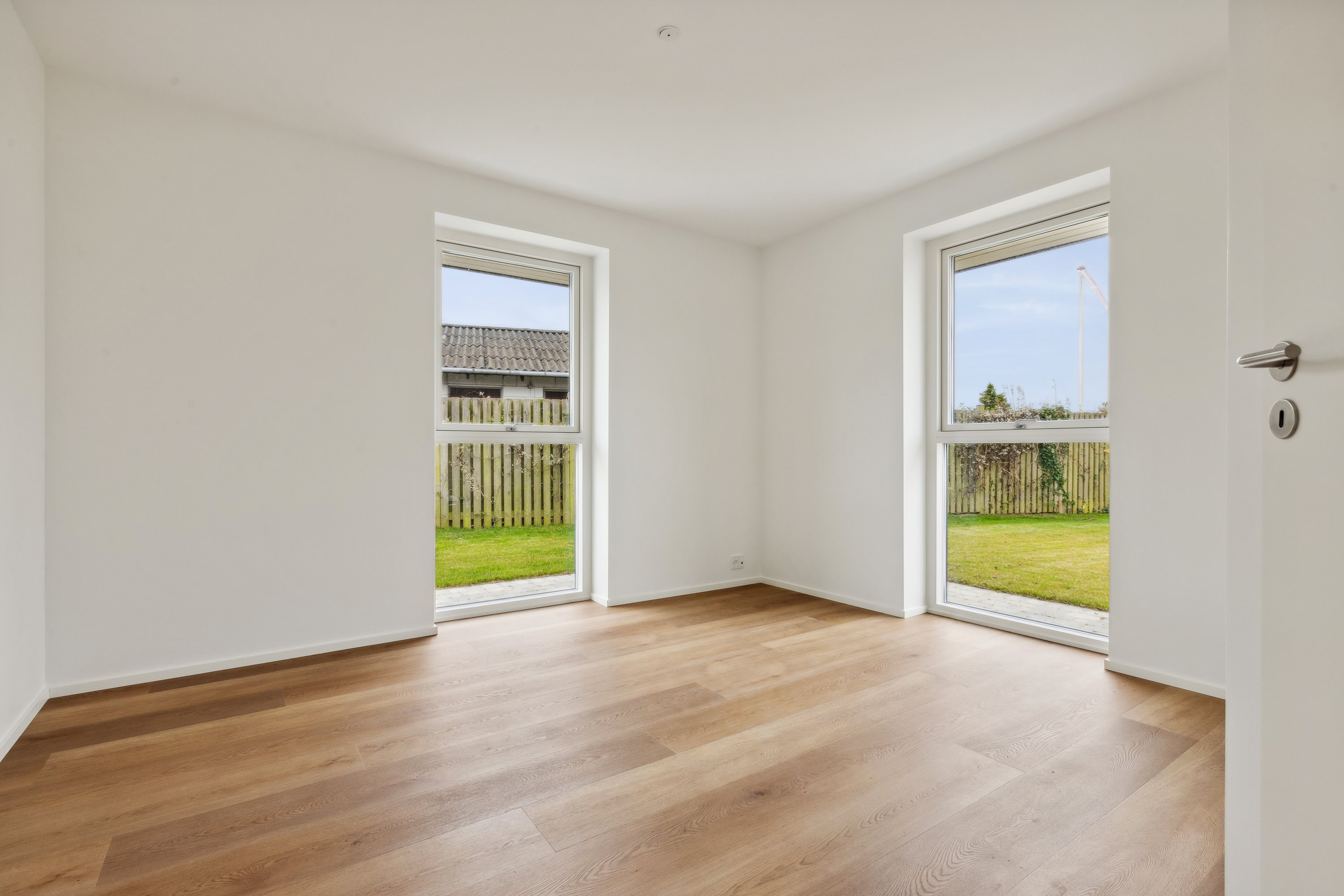 Fremhævet stue billede i fuldskærmstilstand. Billede af Præstefælledvej 45, 2770 Kastrup