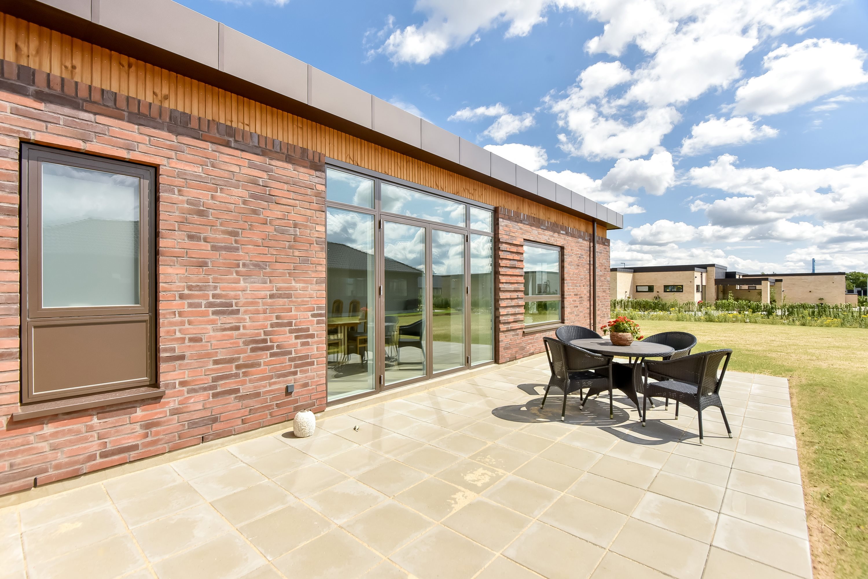 Fremhævet terrasse billede i fuldskærmstilstand. Billede af Helstrupvænget 10, Snejbjerg, 7400 Herning