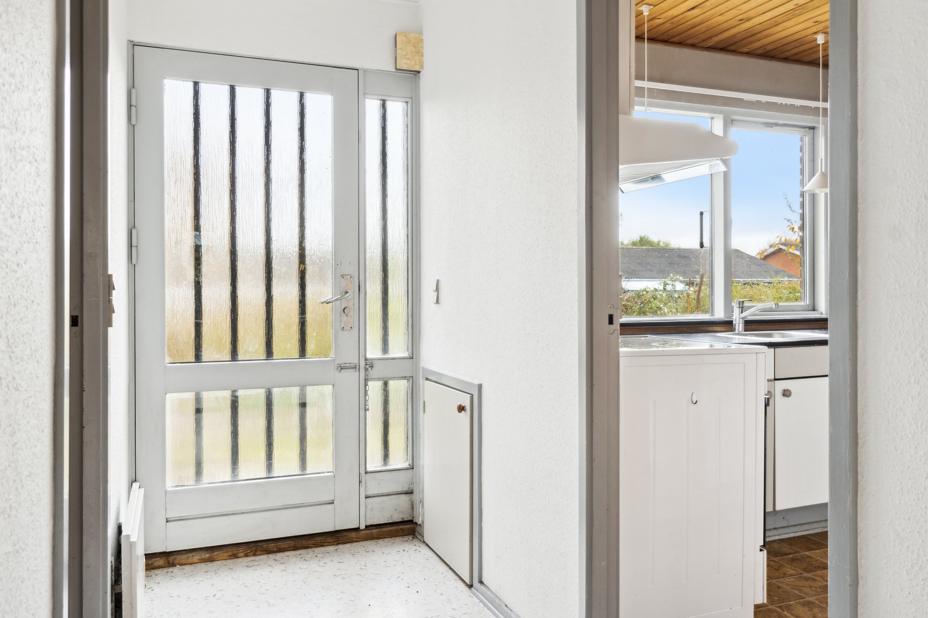 Fremhævet gang billede i fuldskærmstilstand. Billede af Rosenhaven 17, 4470 Svebølle