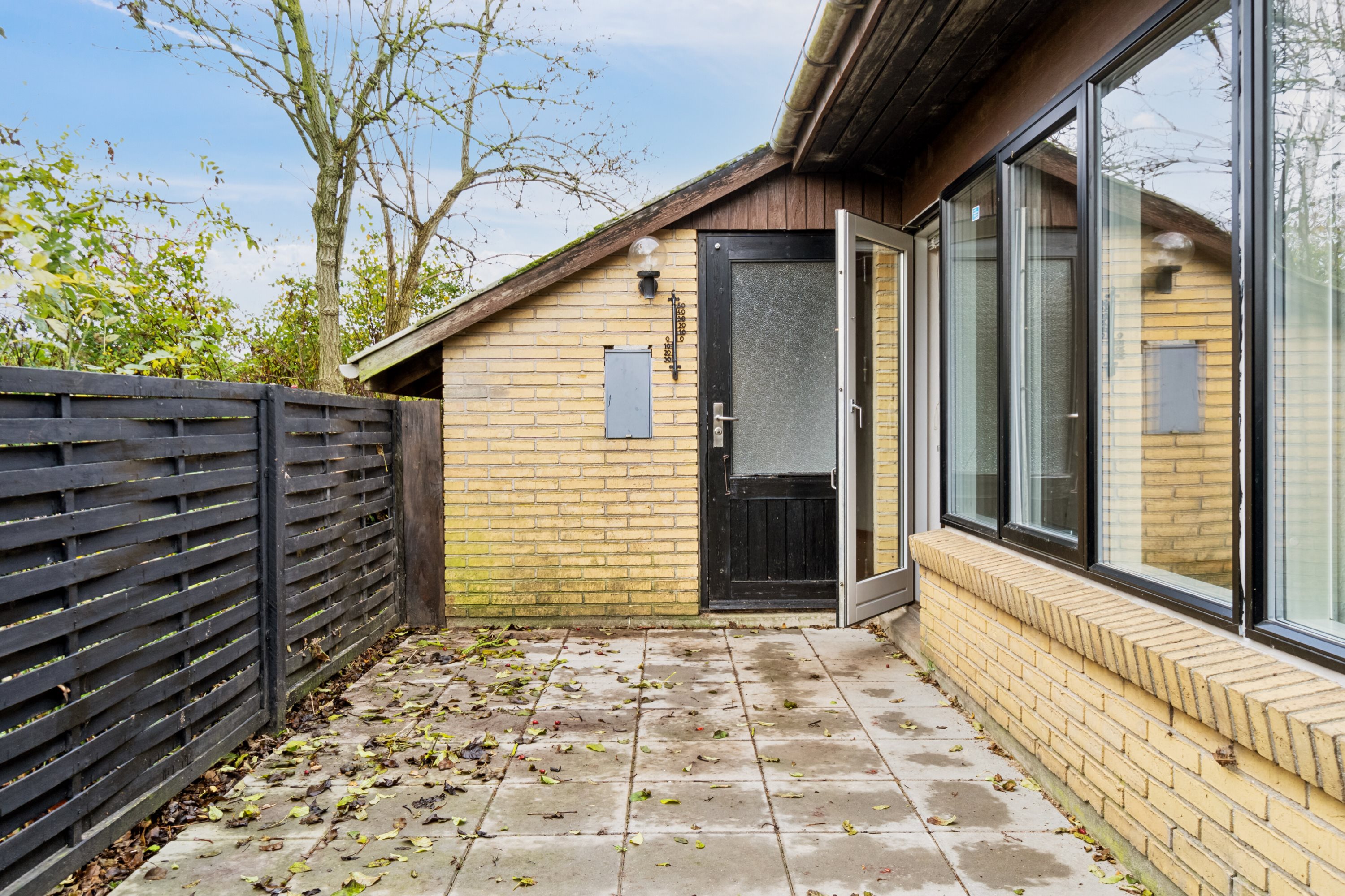 Miniaturebillede 2: udendørs. Billede af Rosenhaven 17, 4470 Svebølle