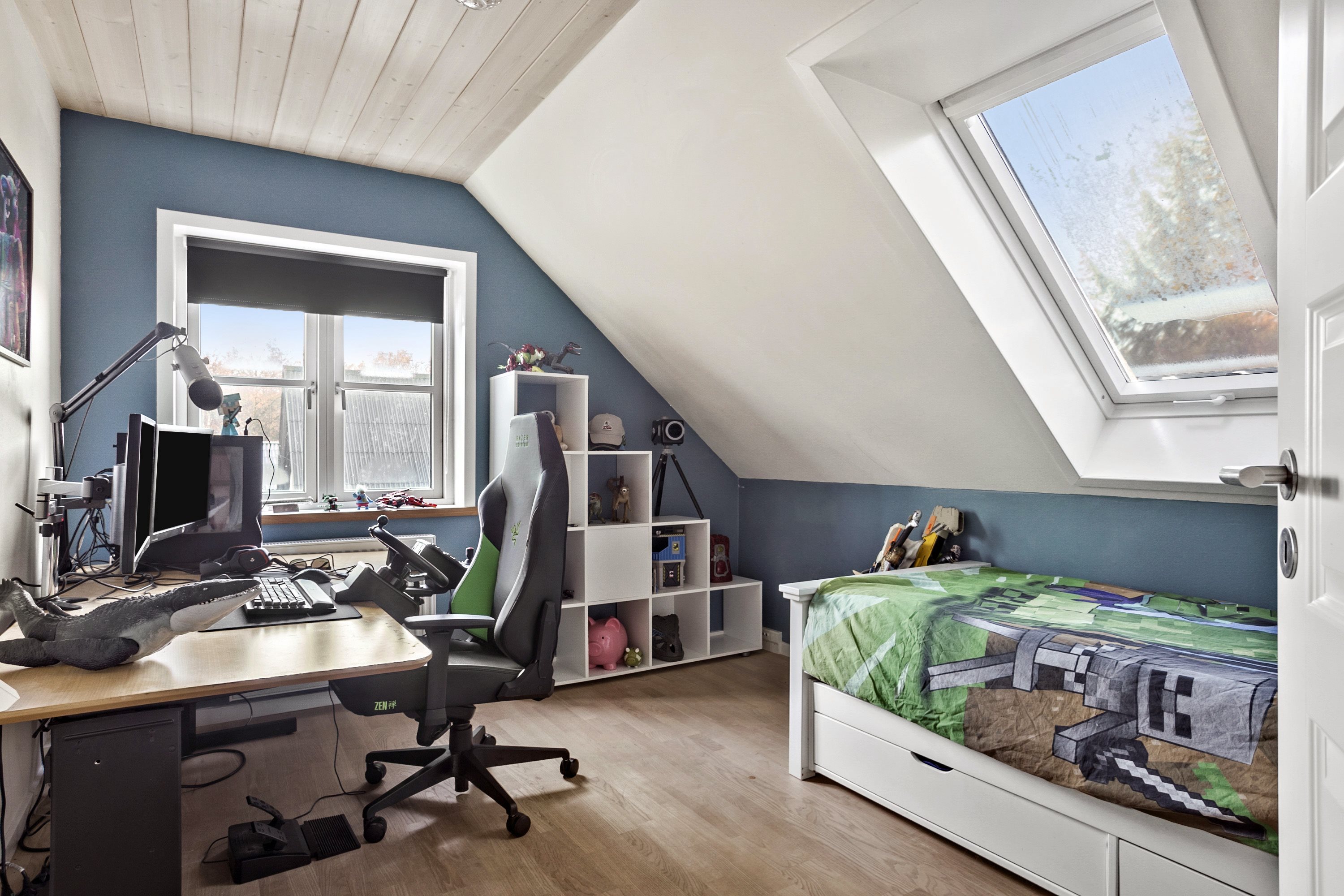 Fremhævet soveværelse billede i fuldskærmstilstand. Billede af Kragelundvej 11, 6622 Bække