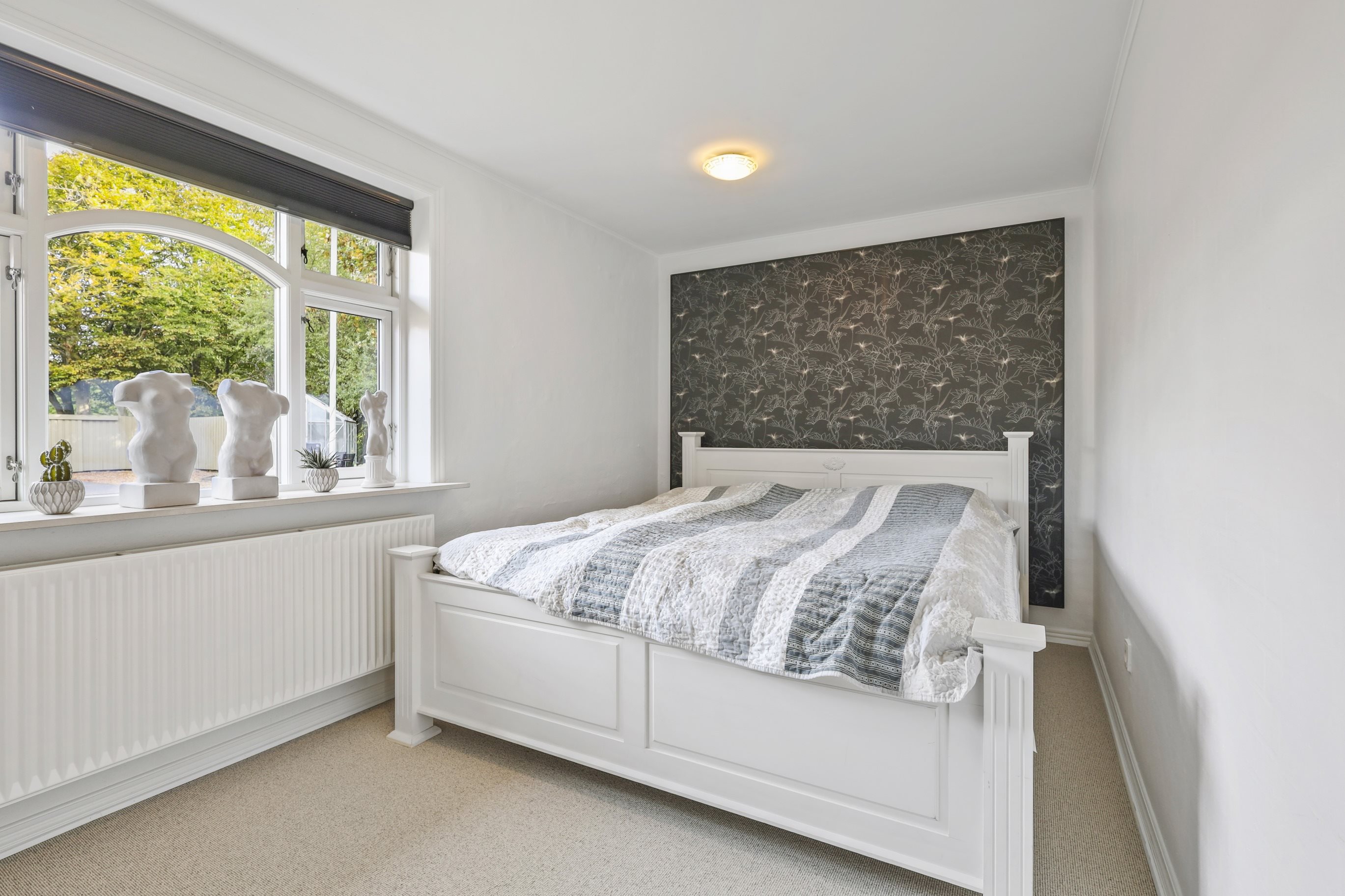 Fremhævet soveværelse billede i fuldskærmstilstand. Billede af Ndr Stavskærvej 6, Horne, 6800 Varde