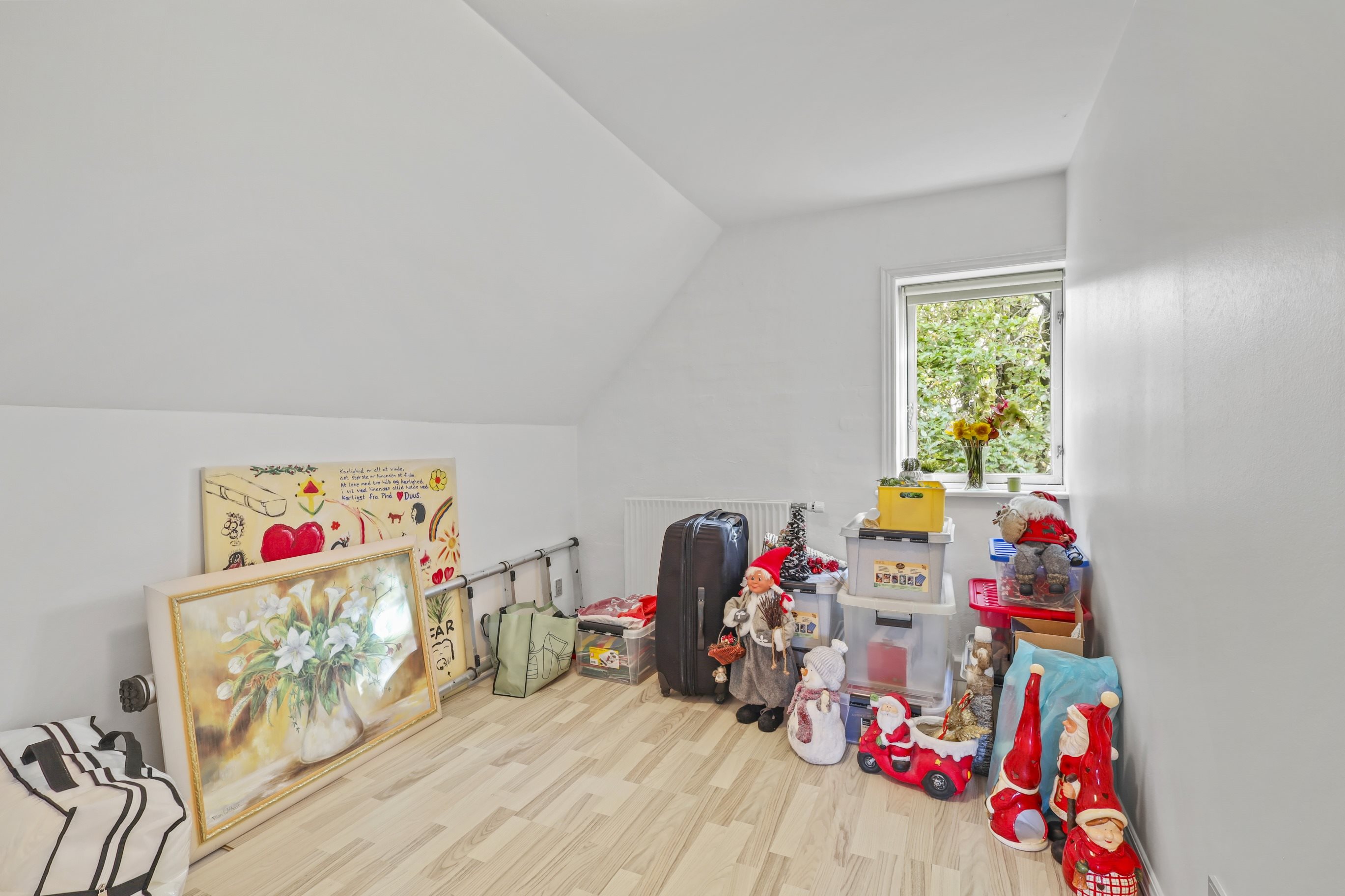 Fremhævet værelse billede i fuldskærmstilstand. Billede af Ndr Stavskærvej 6, Horne, 6800 Varde